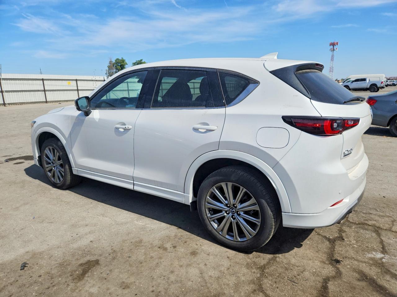 2024 Mazda Cx-5 Signature White vin: JM3KFBXY7R0351071