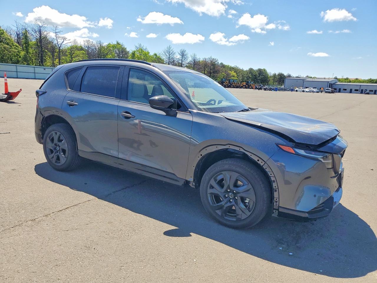 2026 Mazda Cx-5 Premium Gray vin: JM3KMDHA6T0103680