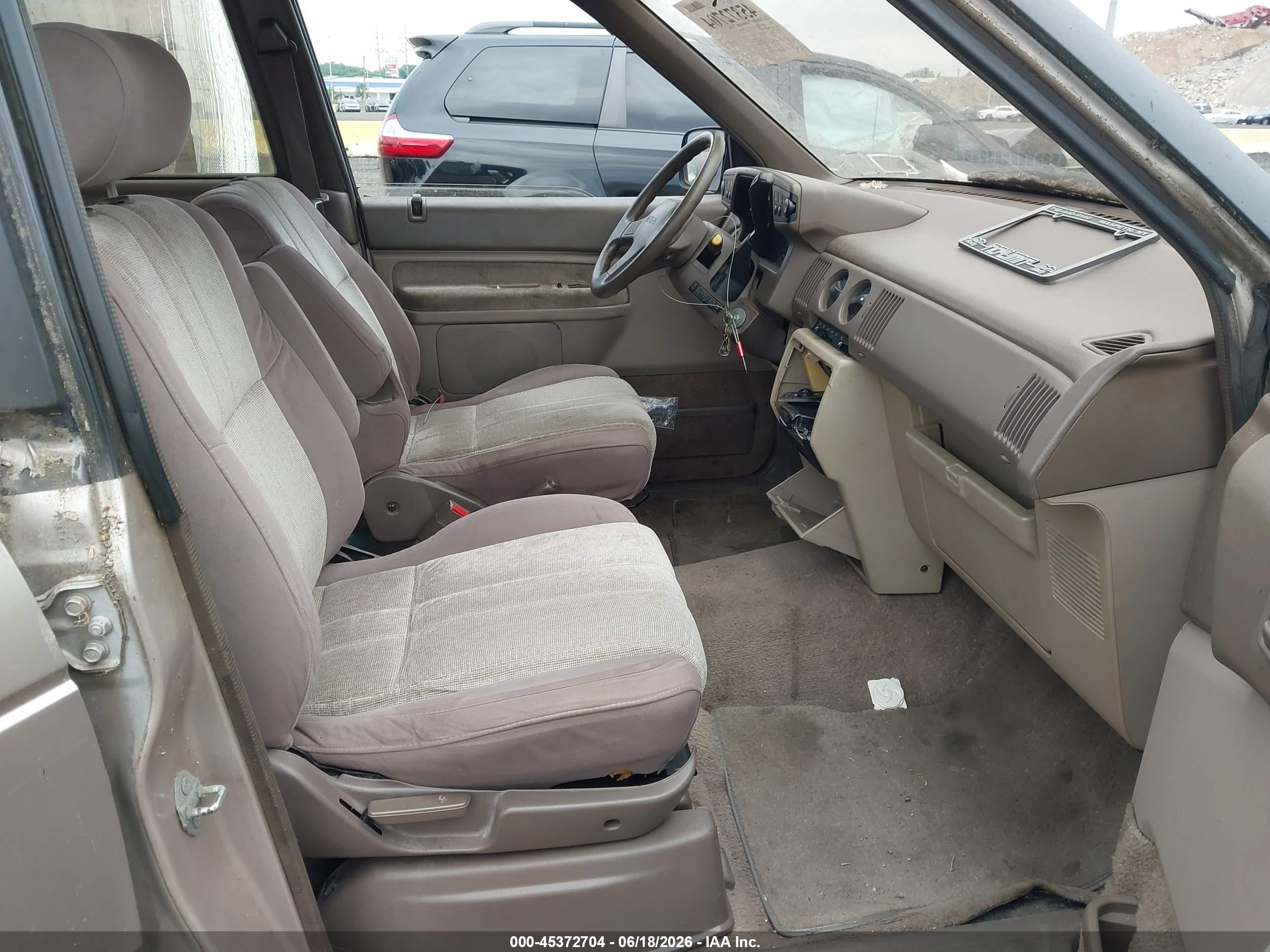 1990 Mazda Mpv Wagon Кремовый vin: JM3LV5222L0255724