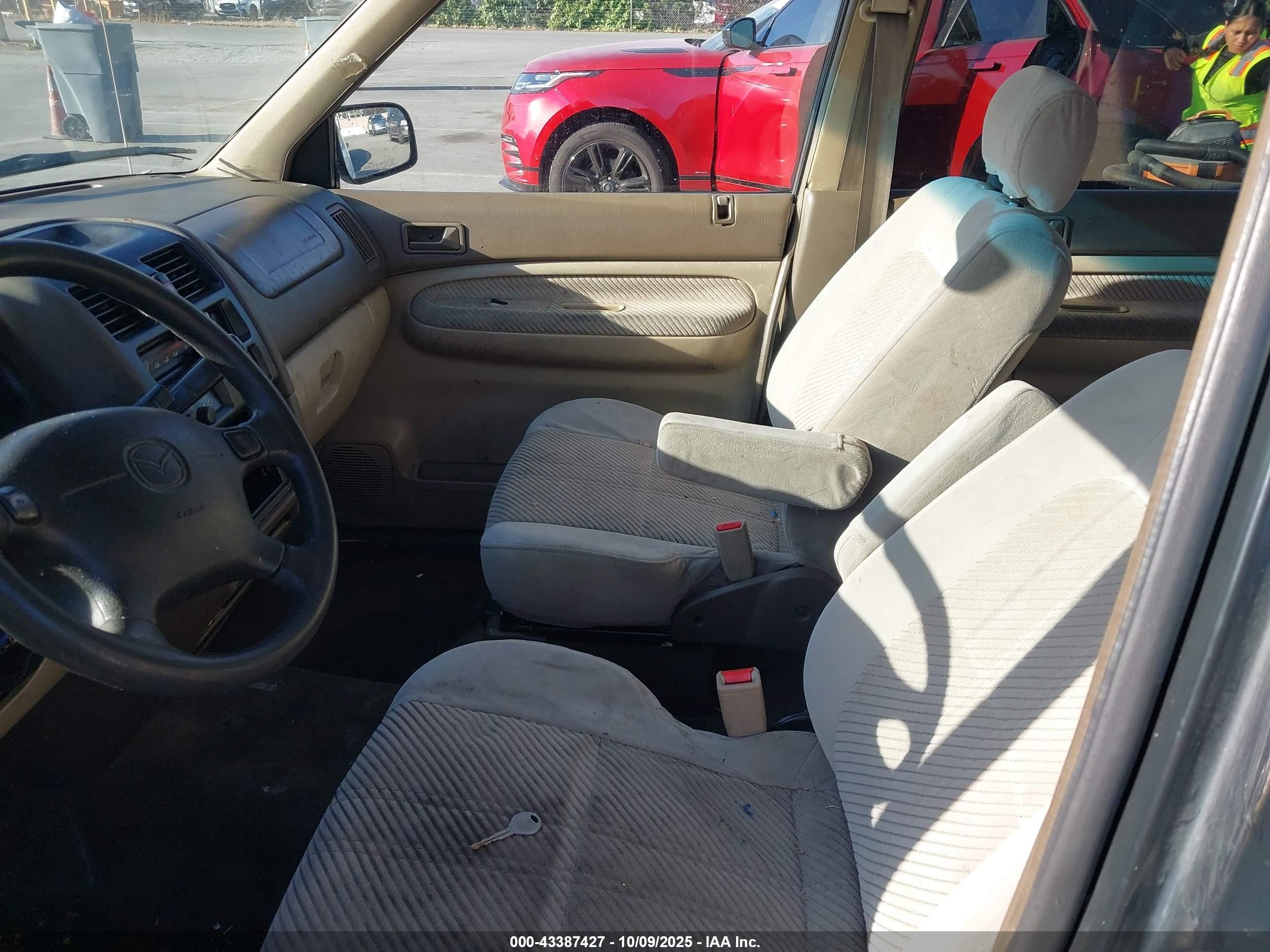 1998 Mazda Mpv Es/lx Белый vin: JM3LV5228W0835287