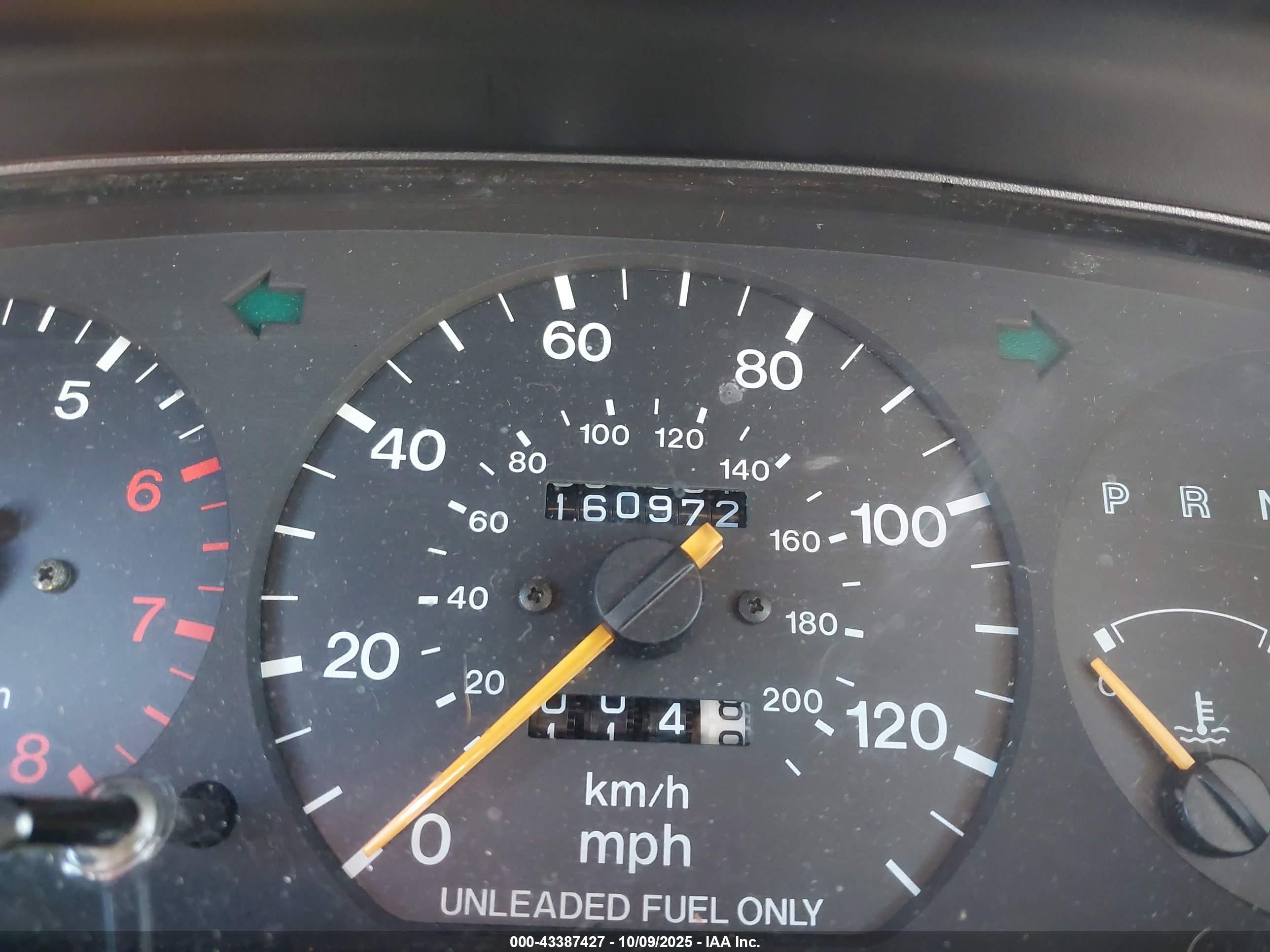 1998 Mazda Mpv Es/lx Белый vin: JM3LV5228W0835287