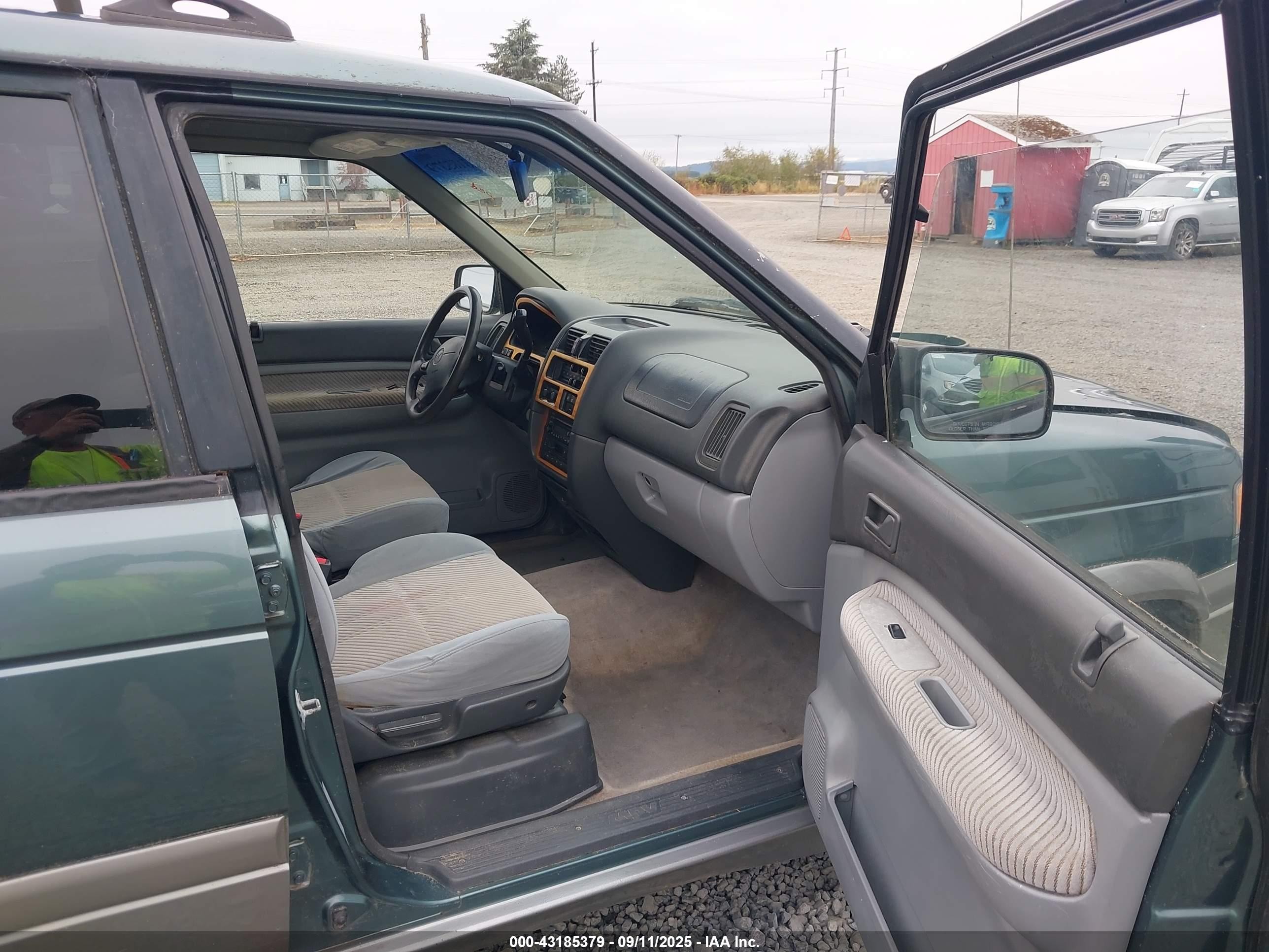 1998 Mazda Mpv Es/lx Green vin: JM3LV5235W0839077