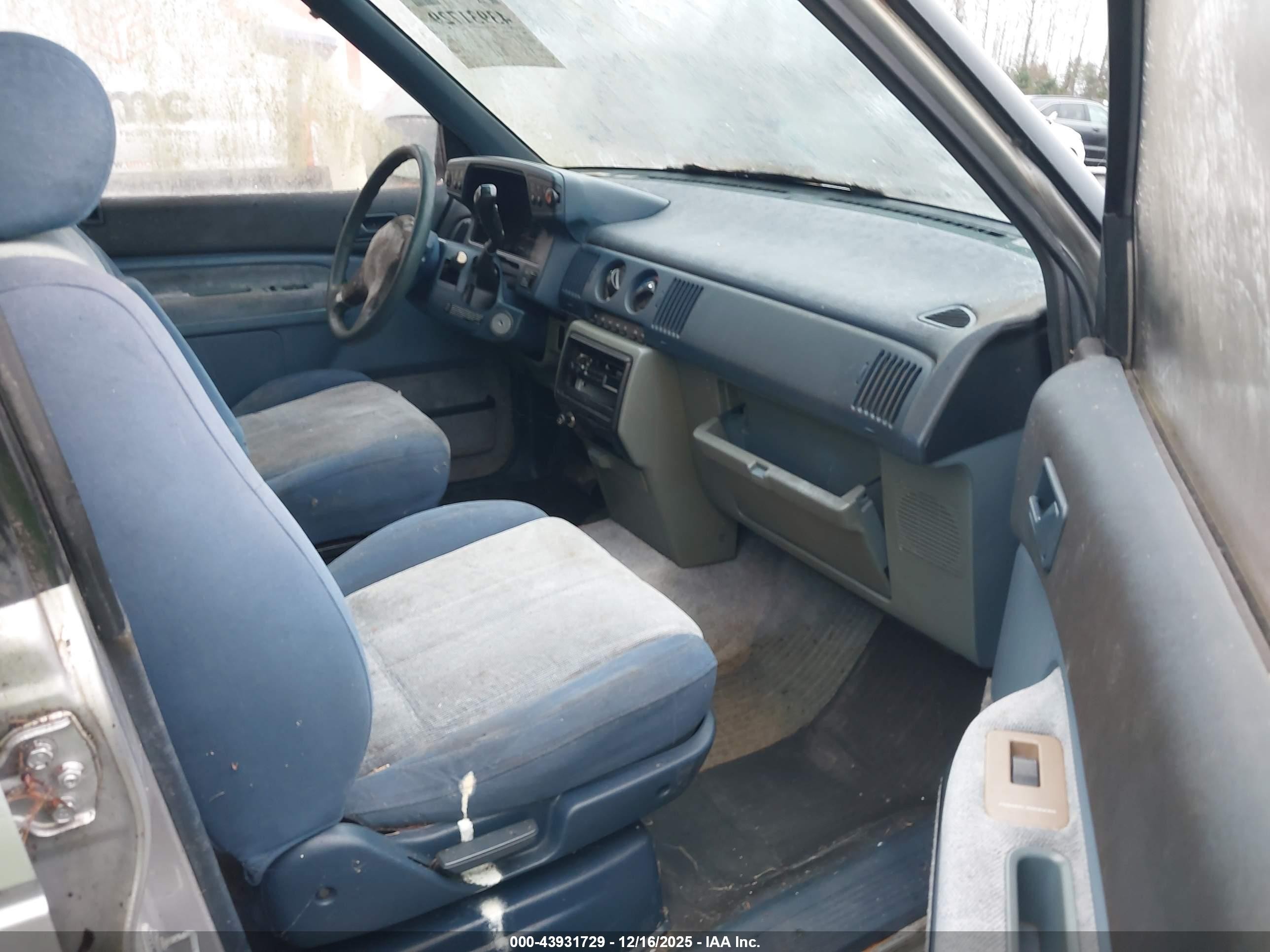 1990 Mazda Mpv Wagon Silver vin: JM3LV5238L0224664
