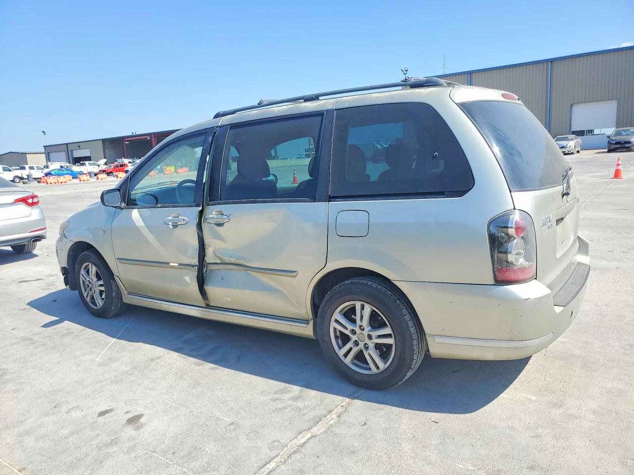 2005 Mazda Mpv Wagon Cream vin: JM3LW28A050544579