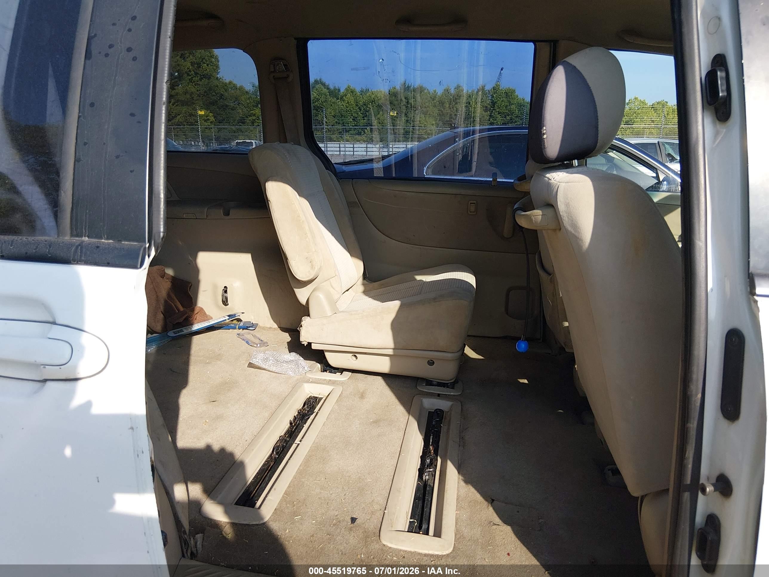 2005 Mazda Mpv Lx White vin: JM3LW28A050547322
