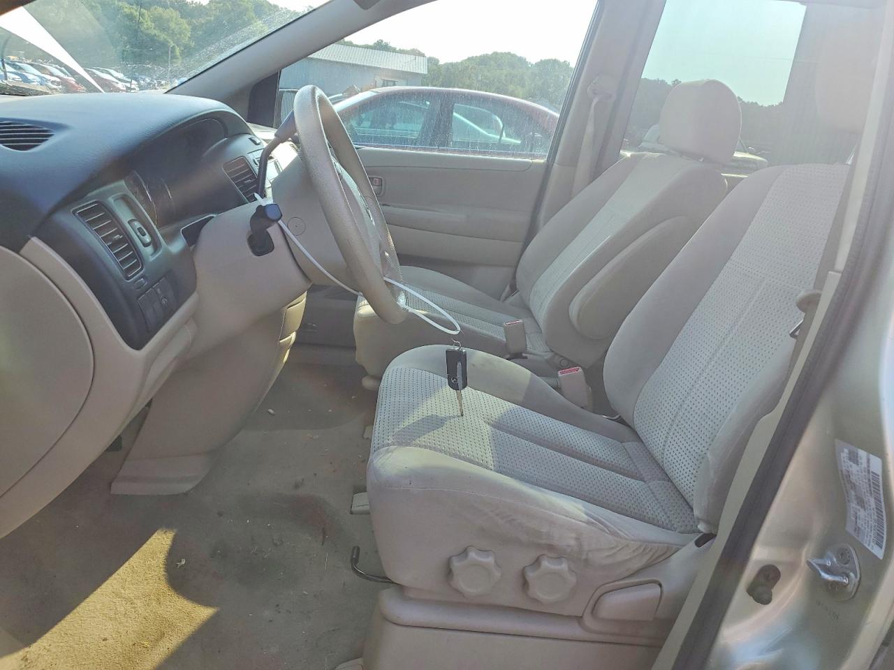 2005 Mazda Mpv Wagon Beige vin: JM3LW28A350547489