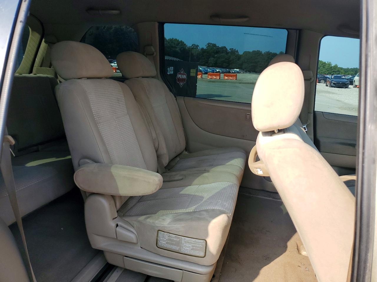 2005 Mazda Mpv Wagon Beige vin: JM3LW28A350547489