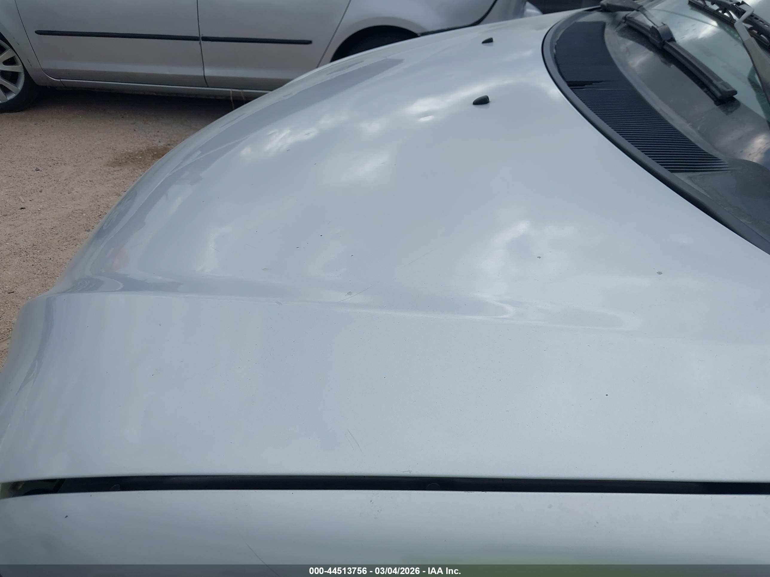 2000 Mazda Mpv   Silver vin: JM3LW28G0Y0105486