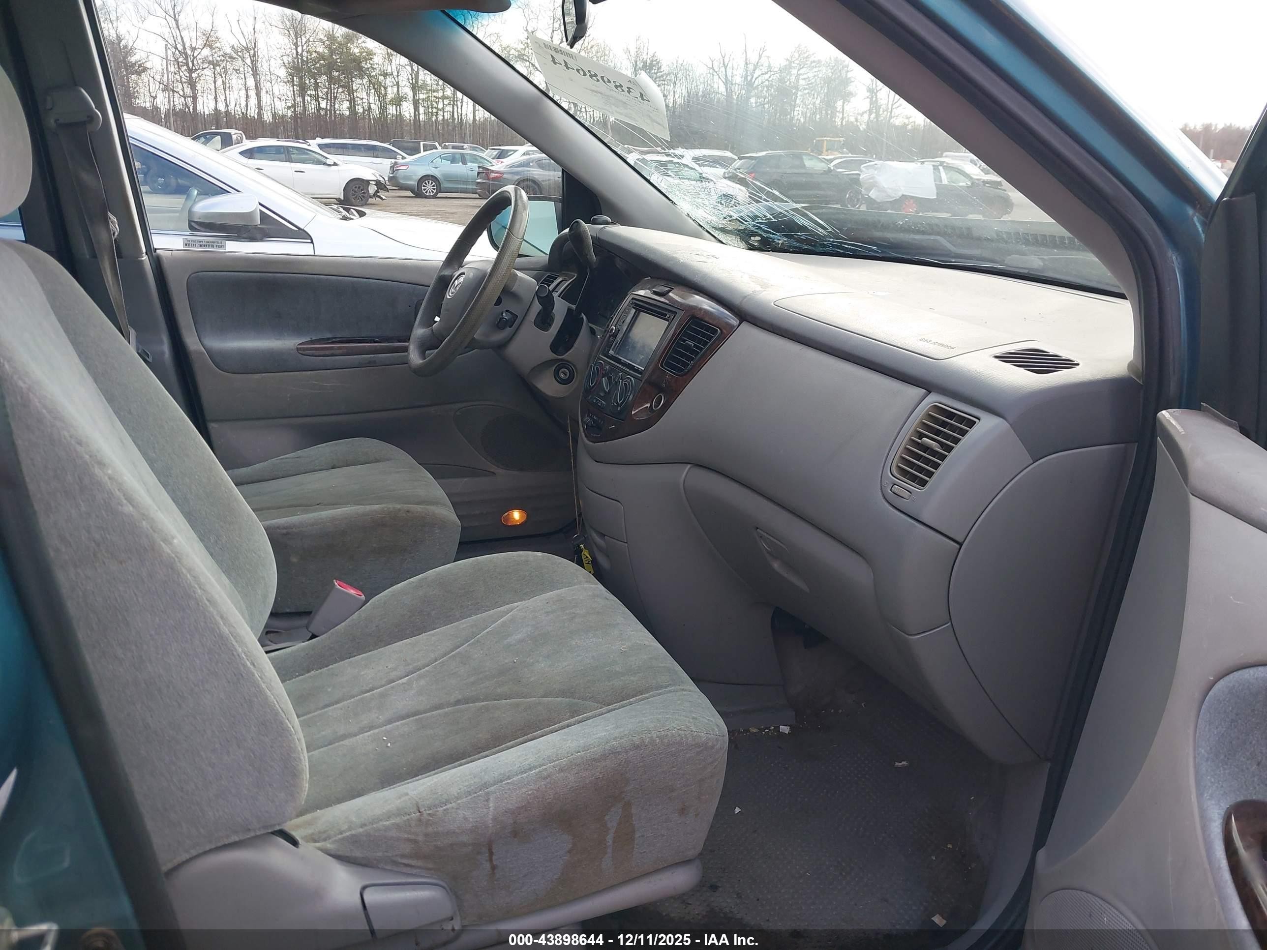 2000 Mazda Mpv Dx/es/lx Turquoise vin: JM3LW28G1Y0101690