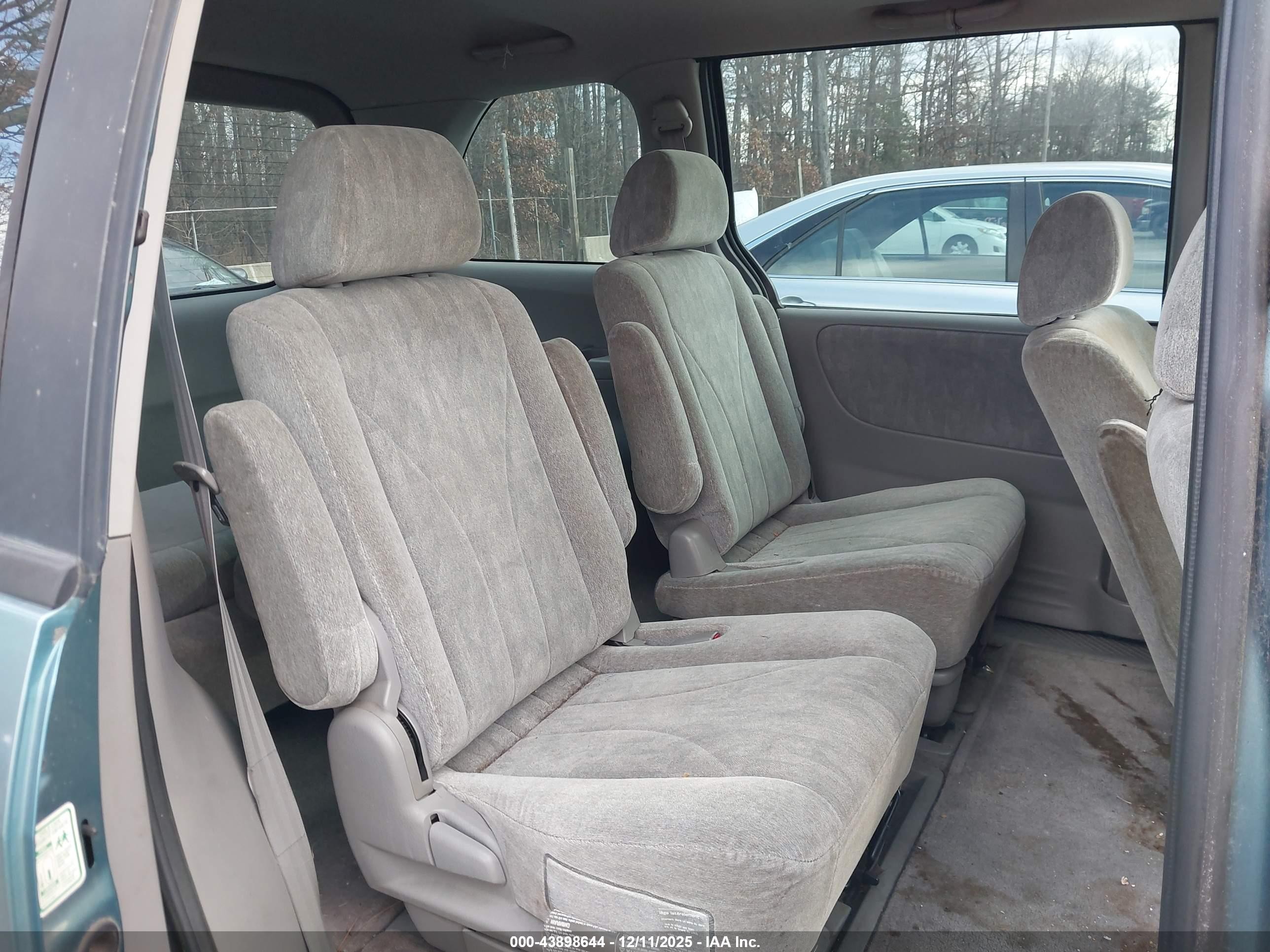 2000 Mazda Mpv Dx/es/lx Turquoise vin: JM3LW28G1Y0101690