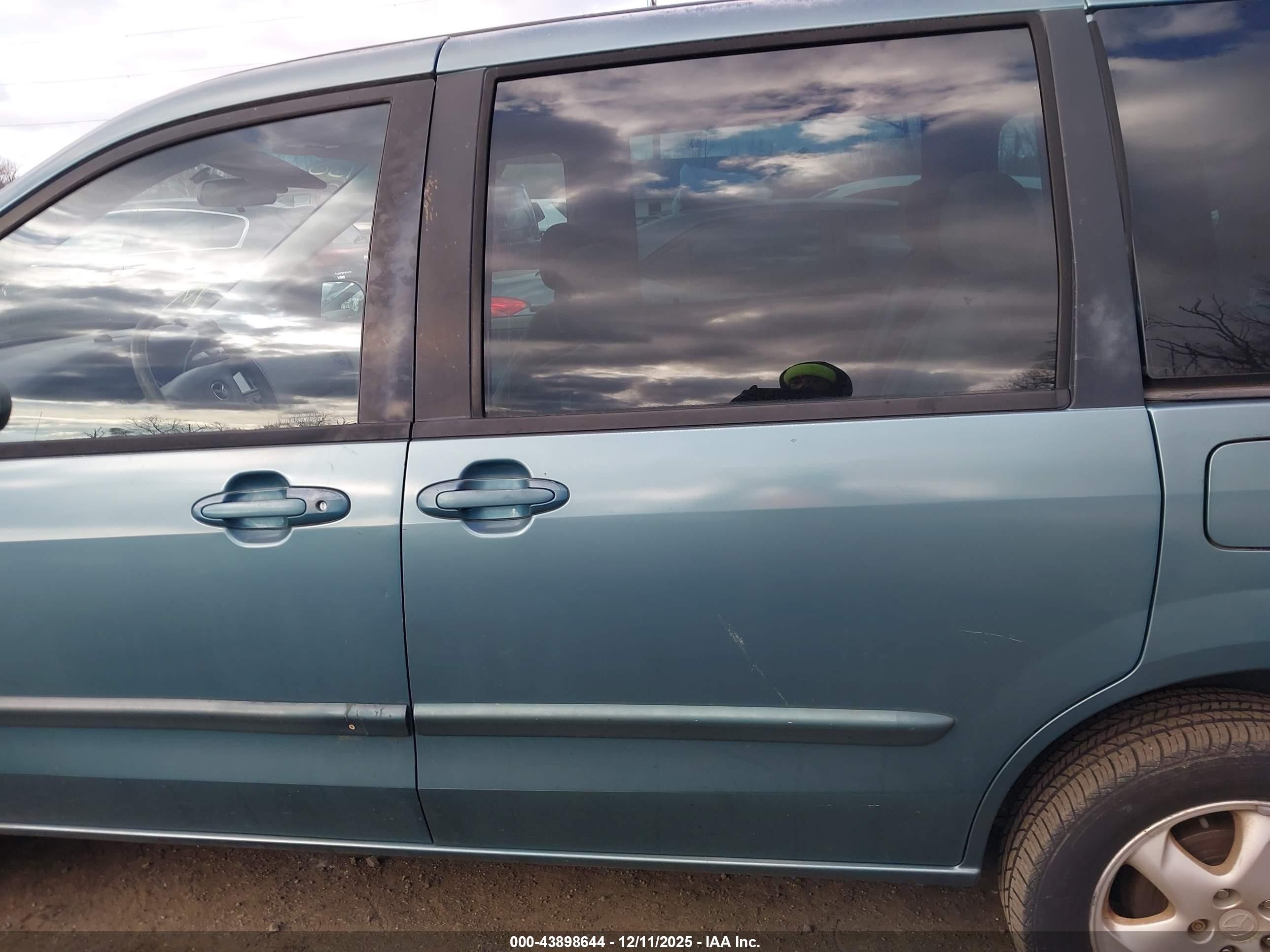 2000 Mazda Mpv Dx/es/lx Turquoise vin: JM3LW28G1Y0101690
