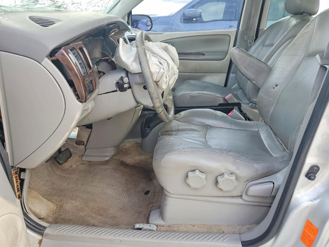 2000 Mazda Mpv Wagon Silver vin: JM3LW28G2Y0105666