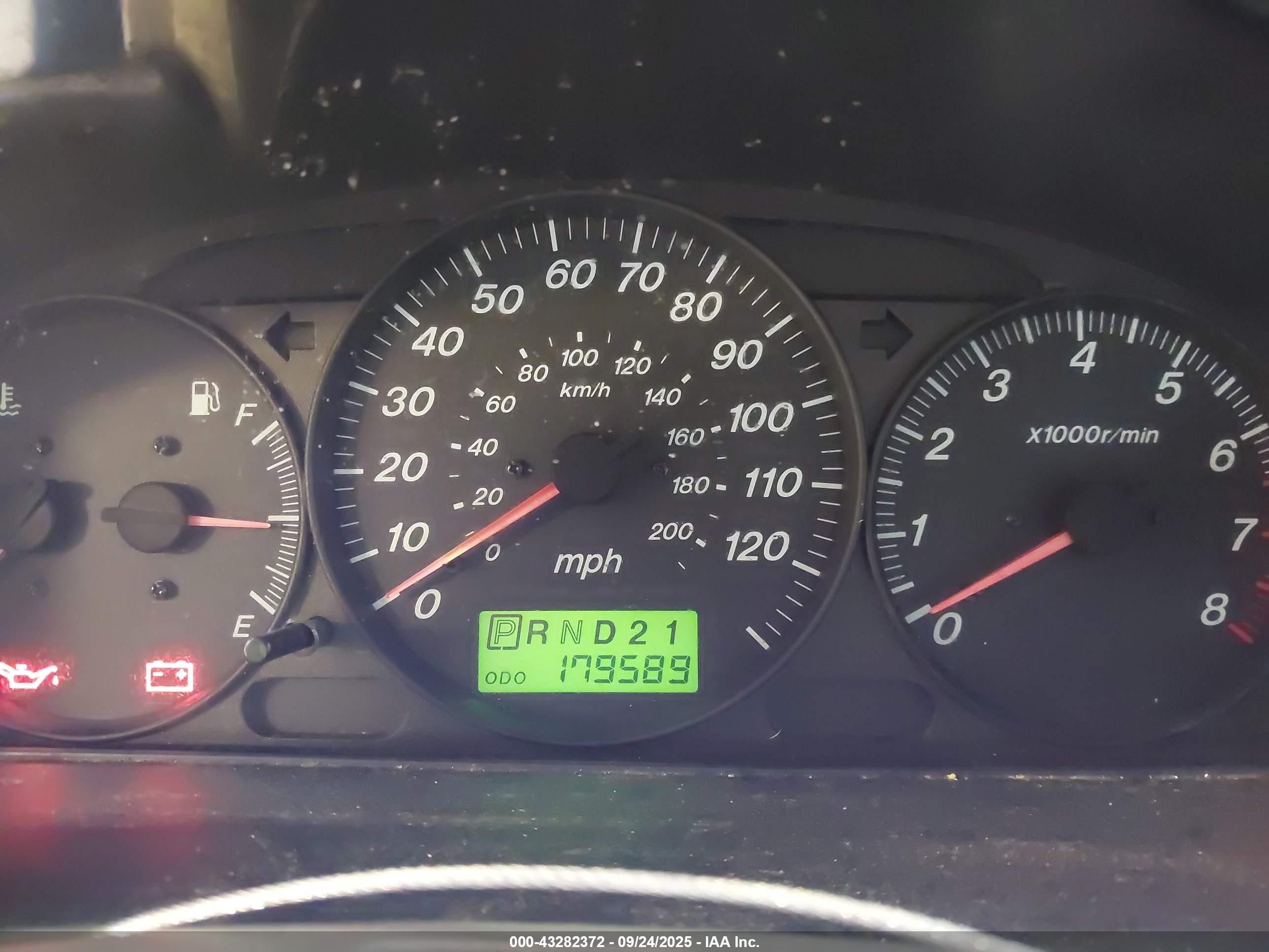 2000 Mazda Mpv Dx/es/lx Silver vin: JM3LW28G9Y0131908