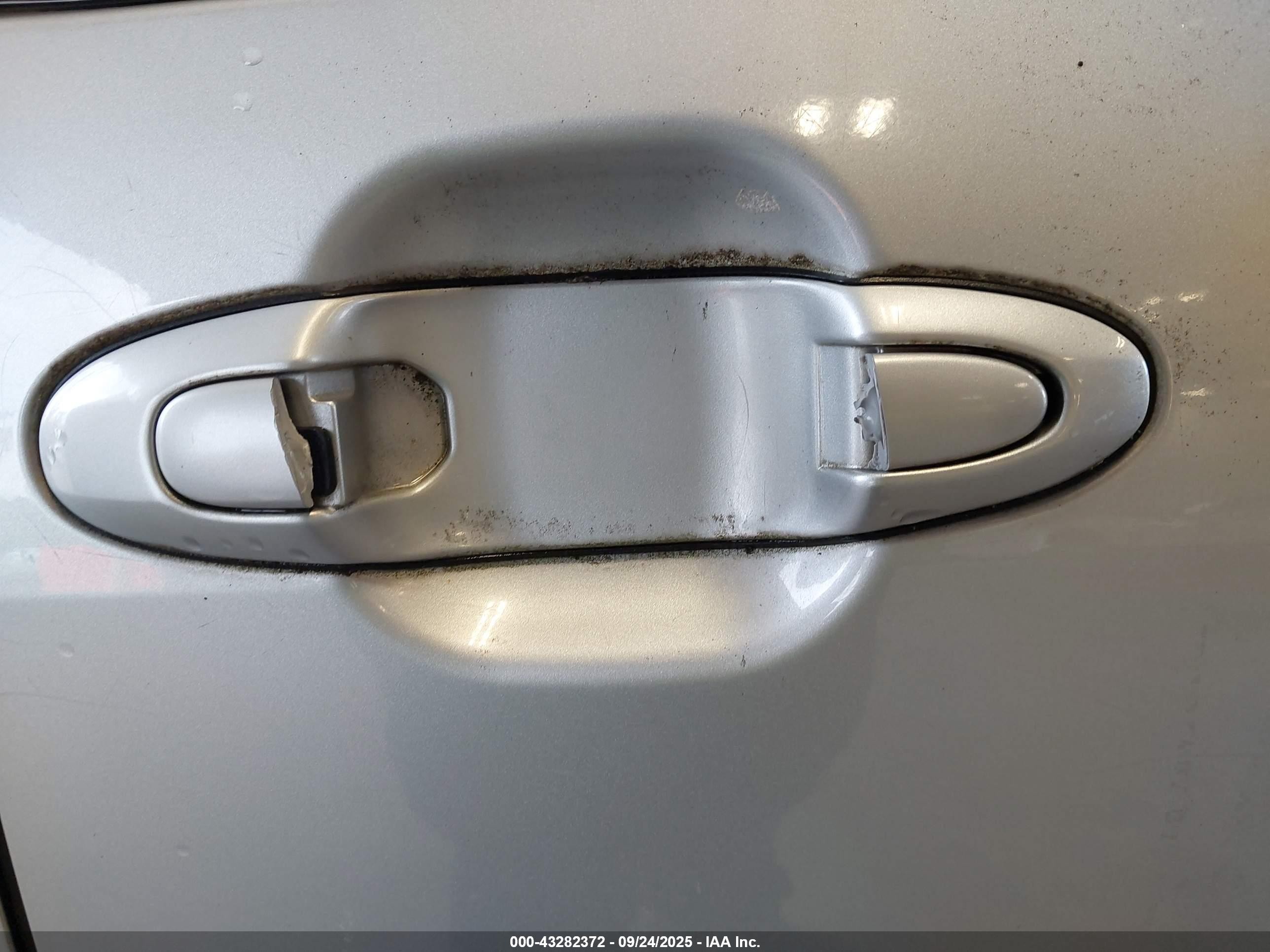 2000 Mazda Mpv Dx/es/lx Silver vin: JM3LW28G9Y0131908