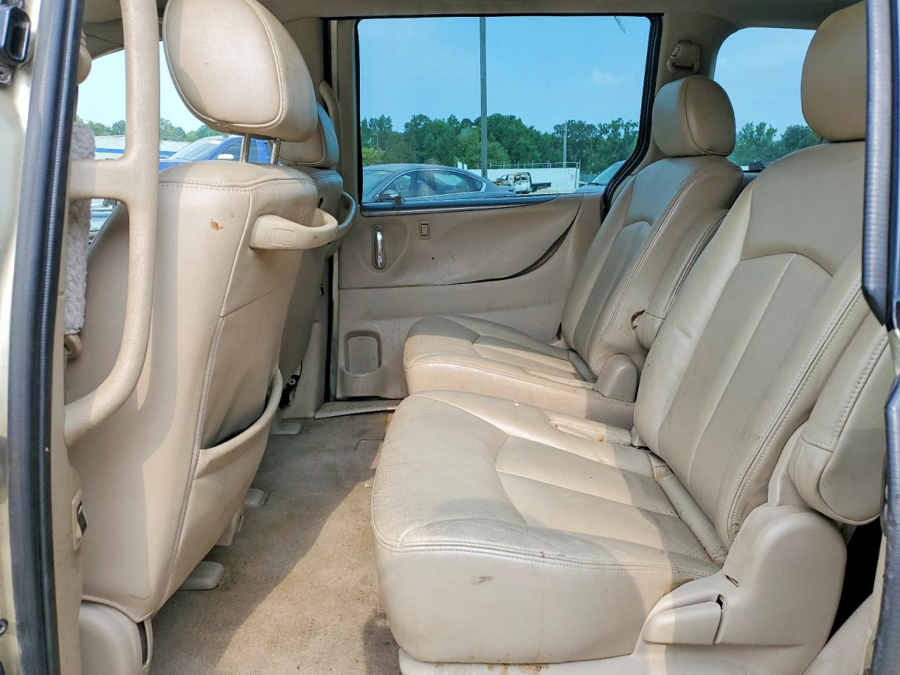 2005 Mazda Mpv Wagon Beige vin: JM3LW28J250532840