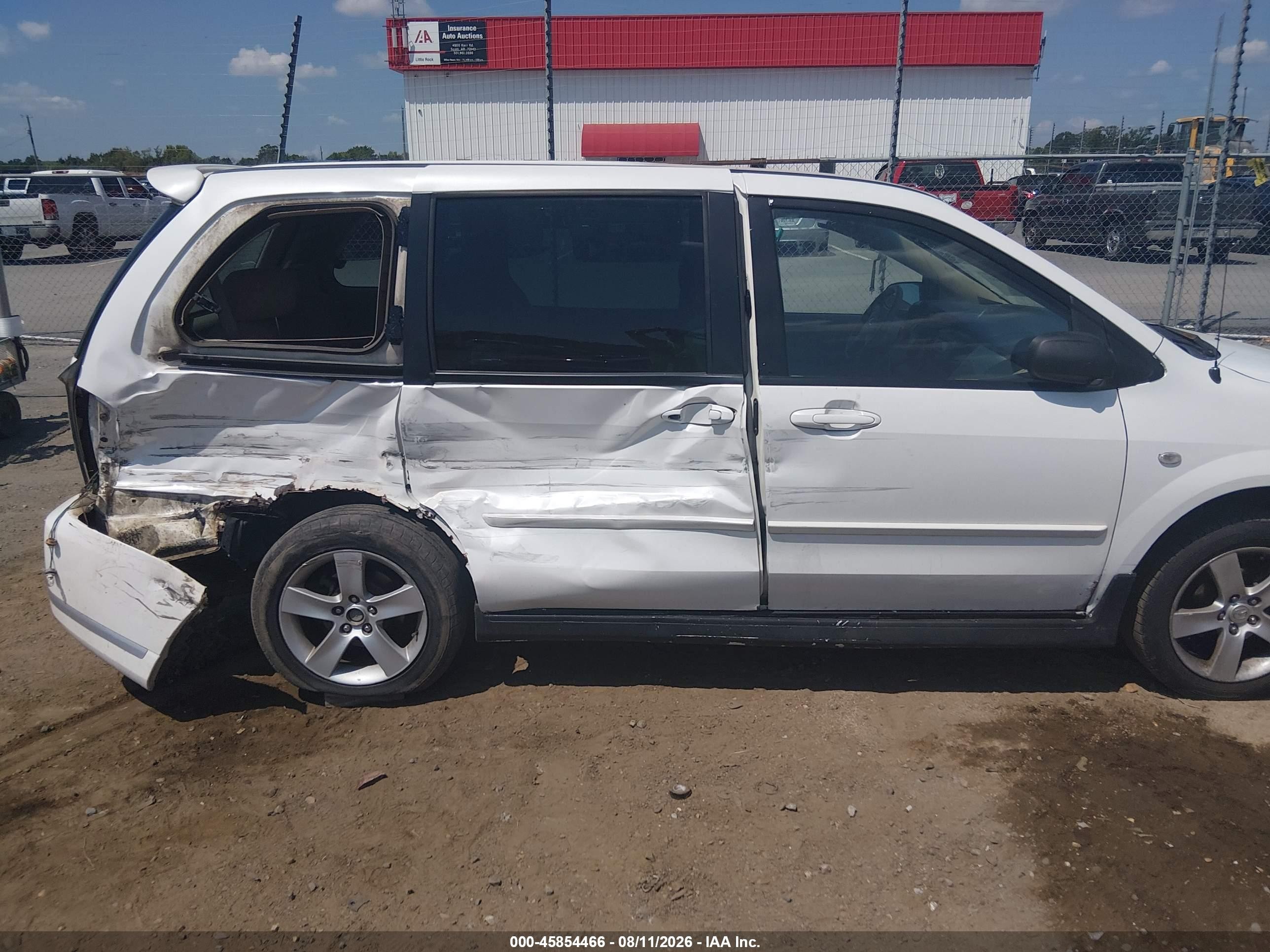 2004 Mazda Mpv Lx White vin: JM3LW28J540500981