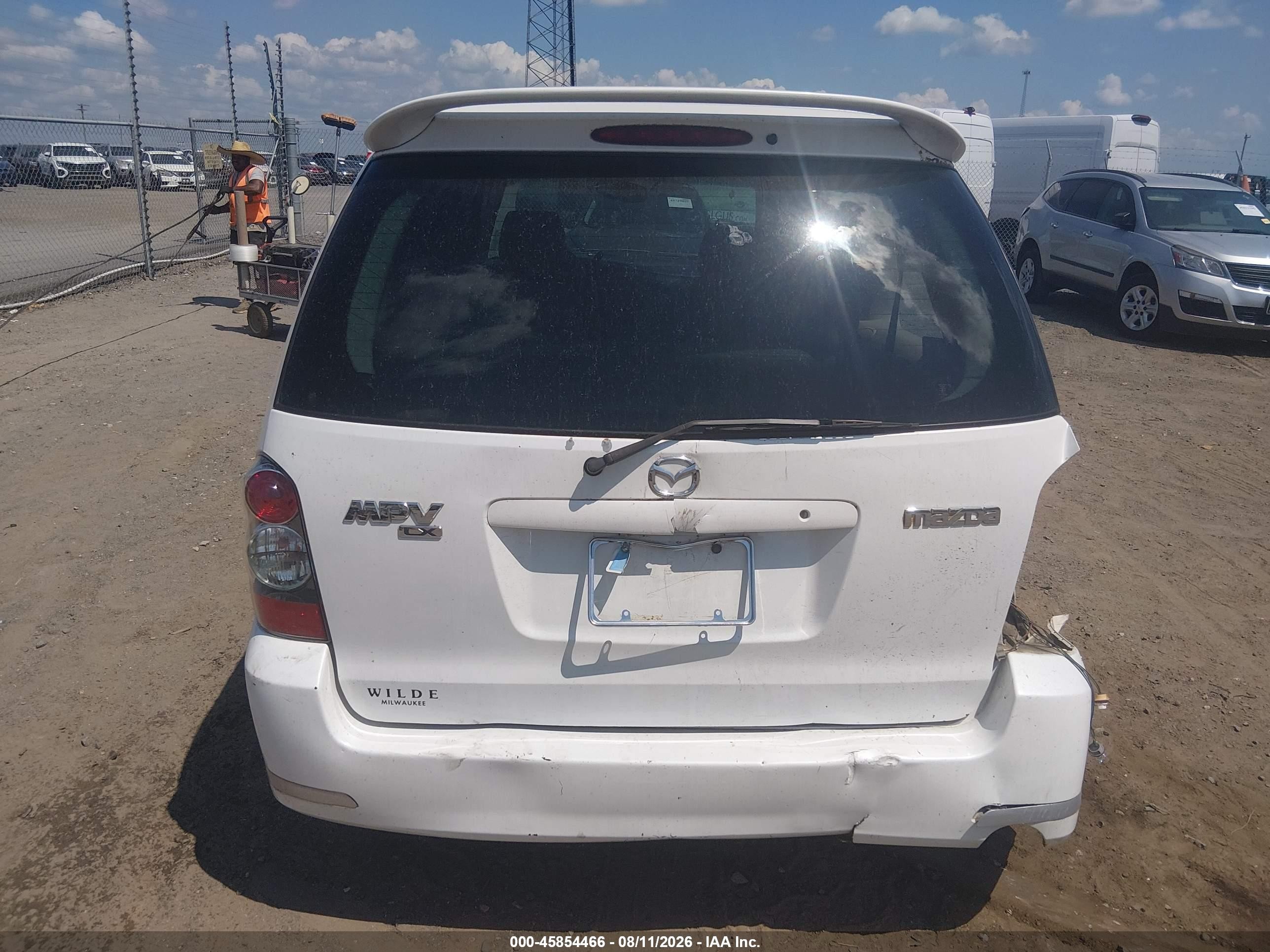 2004 Mazda Mpv Lx White vin: JM3LW28J540500981