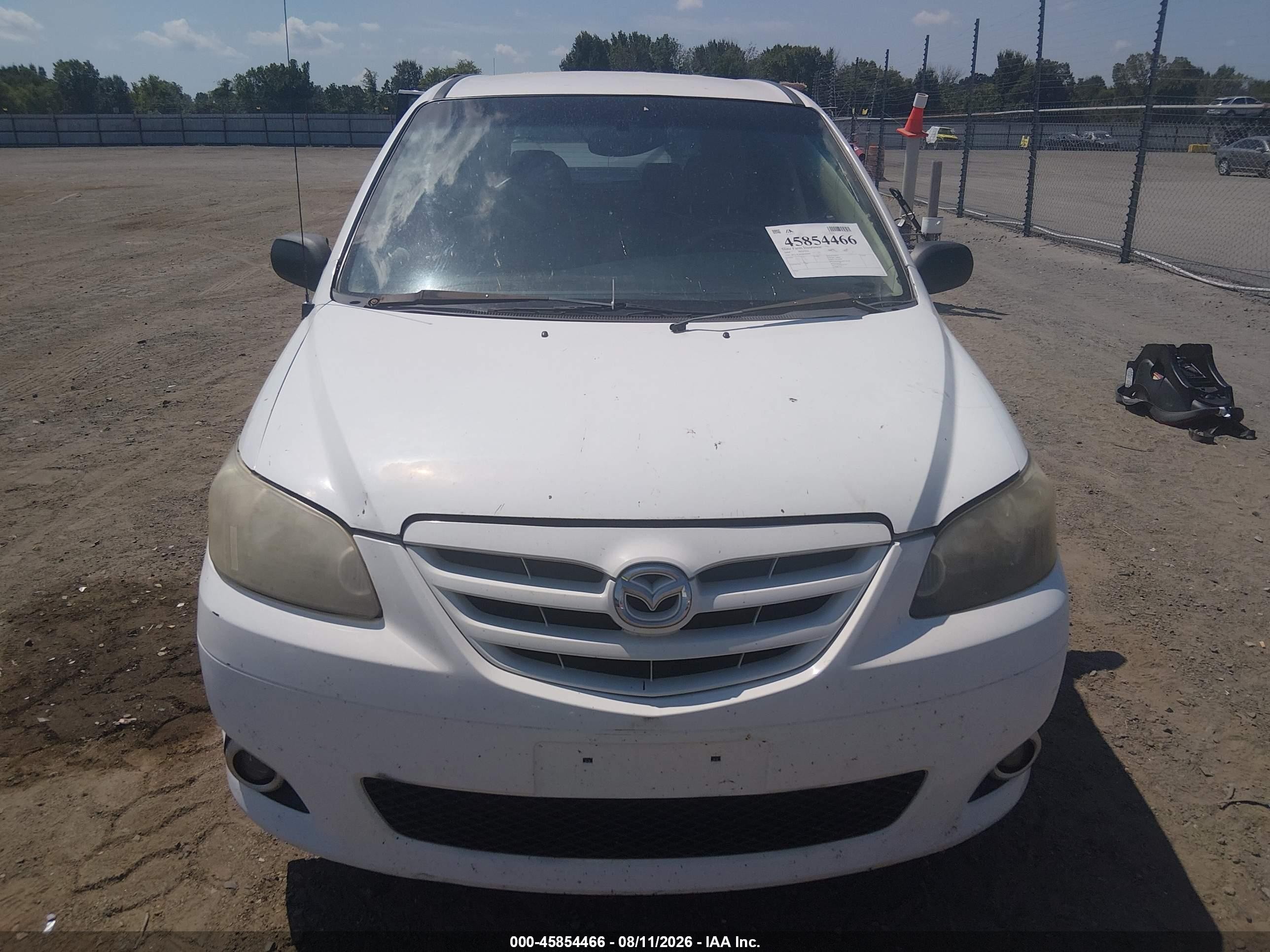 2004 Mazda Mpv Lx White vin: JM3LW28J540500981