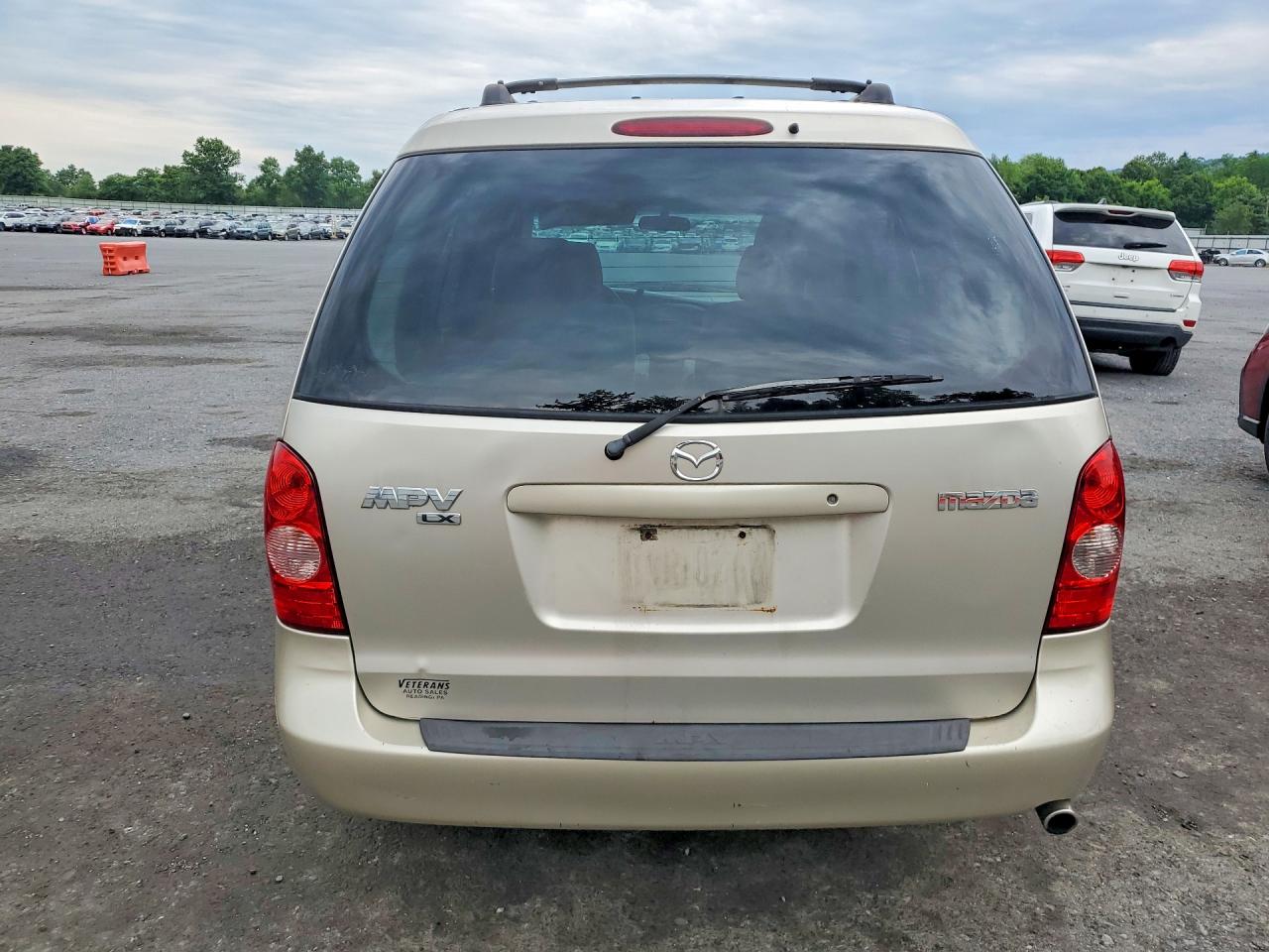 2003 Mazda Mpv Wagon Gold vin: JM3LW28J730377201