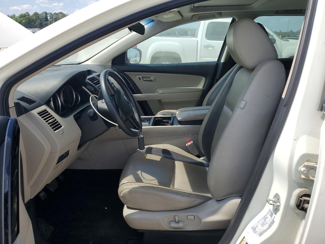 2012 Mazda 2 White vin: JM3TB2CA2C0338700