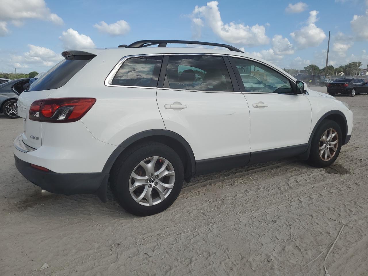 2015 Mazda Cx-9 Touring White vin: JM3TB2CA9F0455081 Damage: Right Rear Door, Heavy Scratch, 7 To 8 Inches