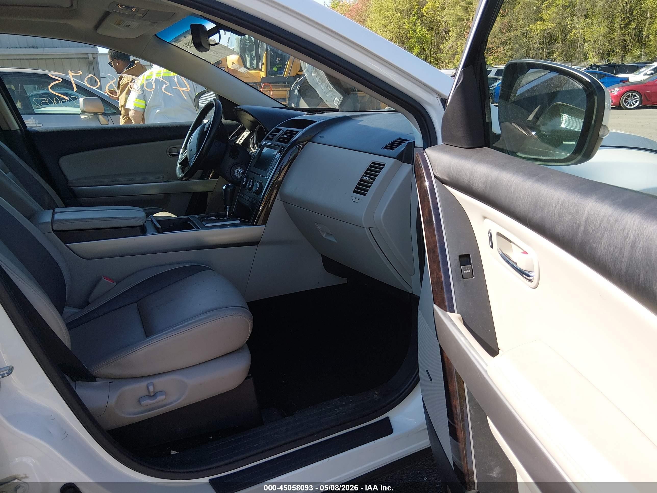 2011 Mazda Cx-9 Grand Touring White vin: JM3TB3DV8B0327903