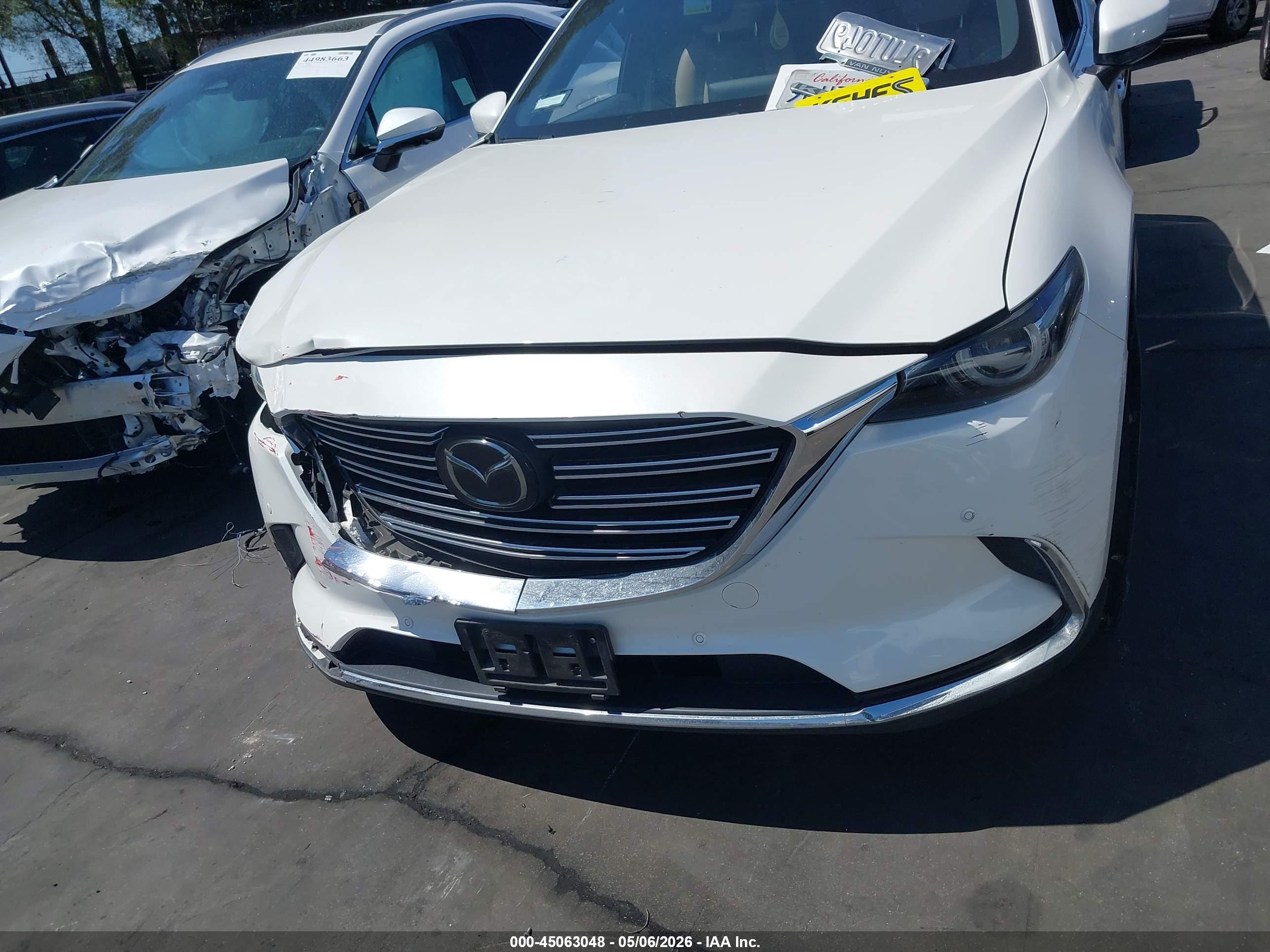 2018 Mazda Cx-9 Grand Touring White vin: JM3TCADY2J0205354
