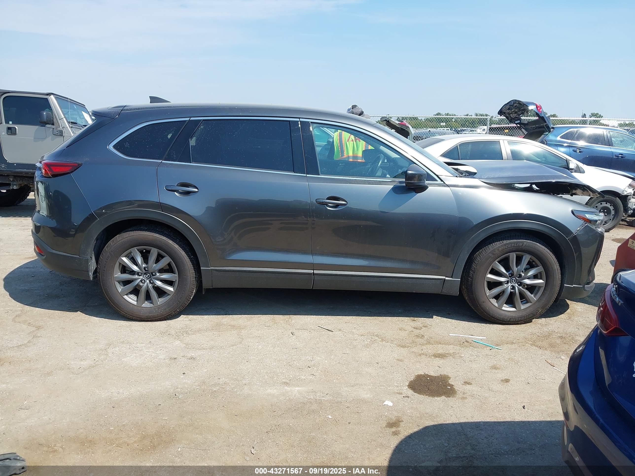 2023 Mazda Cx-9 Touring Gray vin: JM3TCBCY1P0647669