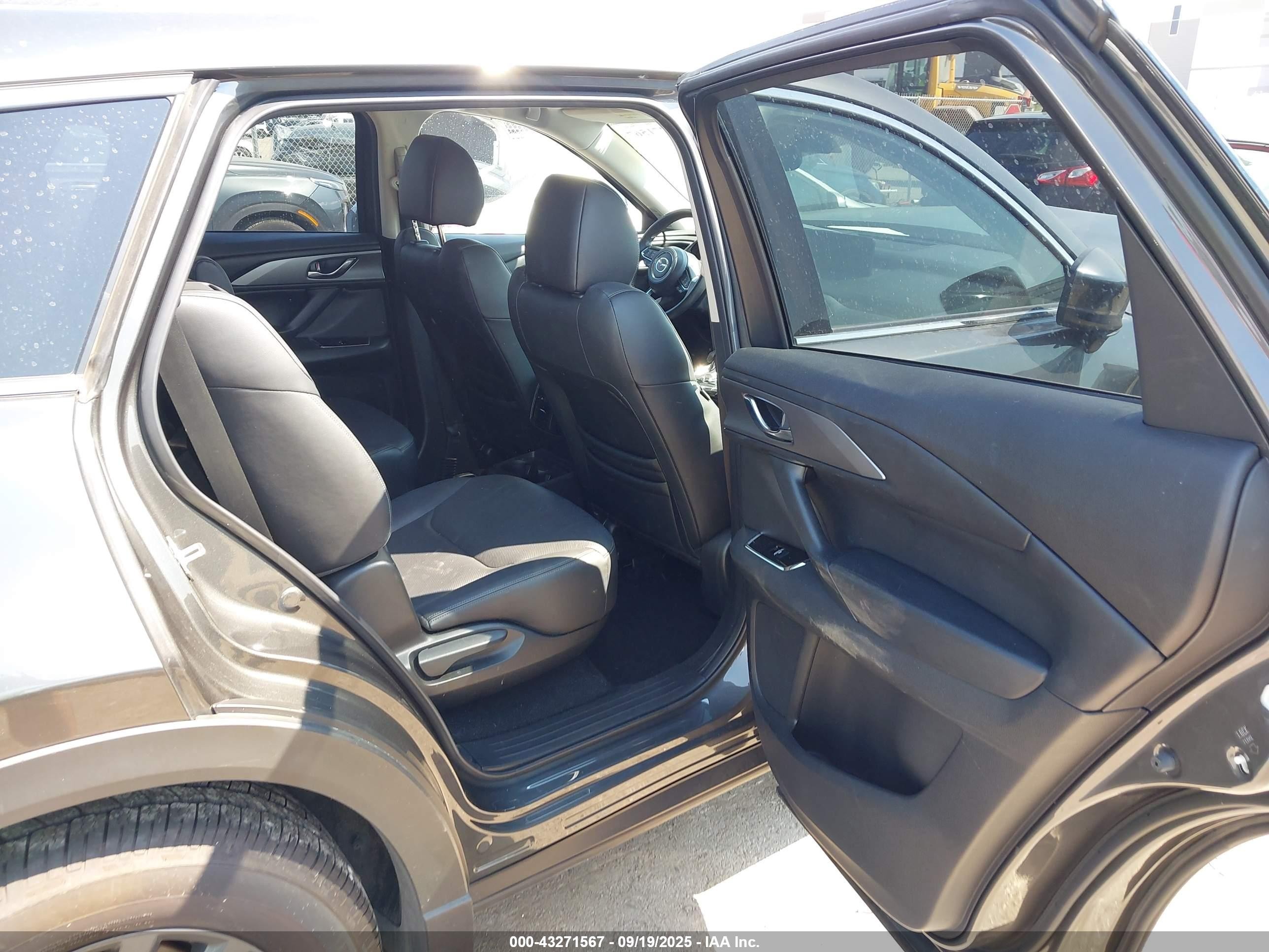 2023 Mazda Cx-9 Touring Gray vin: JM3TCBCY1P0647669
