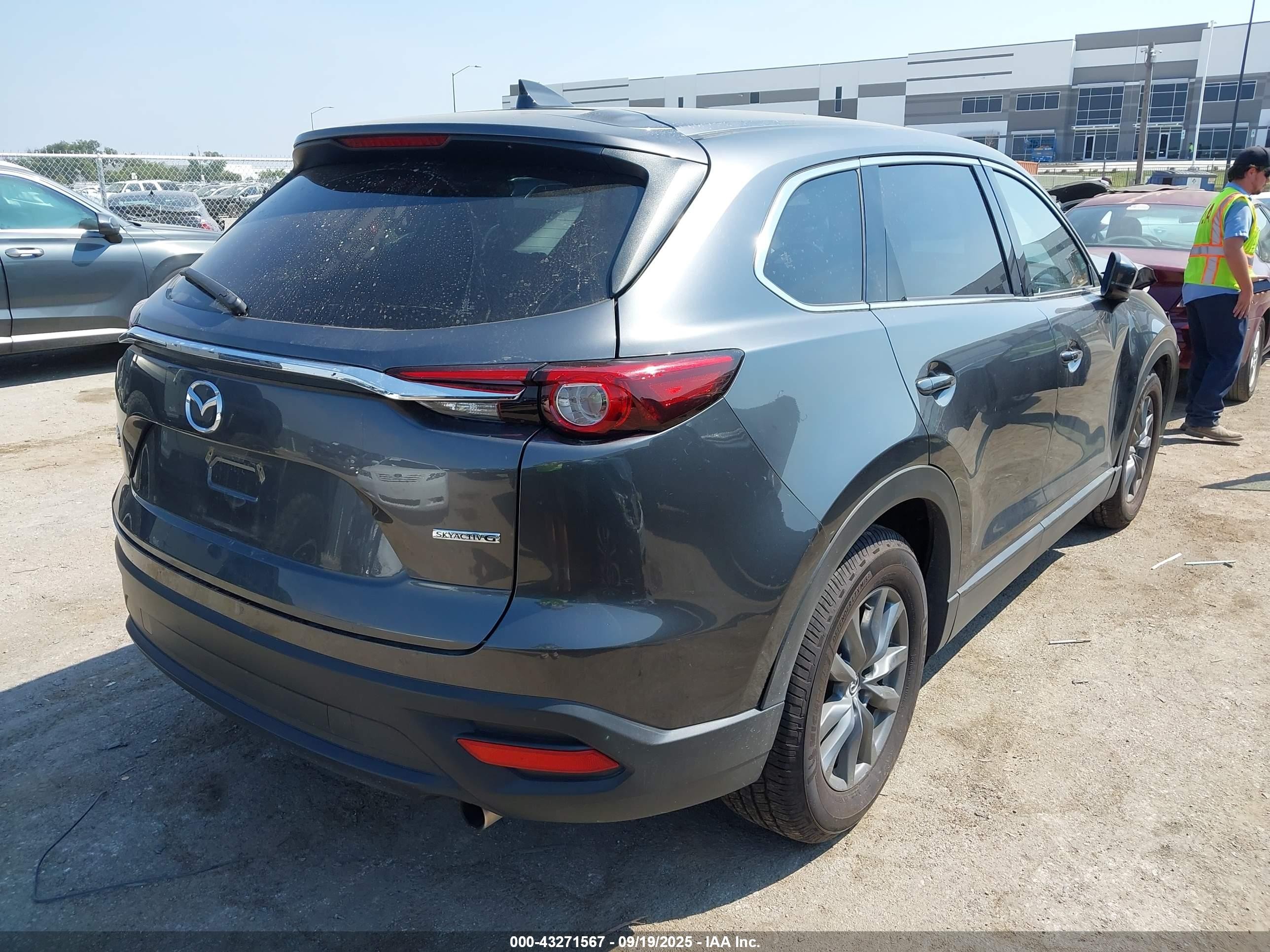 2023 Mazda Cx-9 Touring Gray vin: JM3TCBCY1P0647669