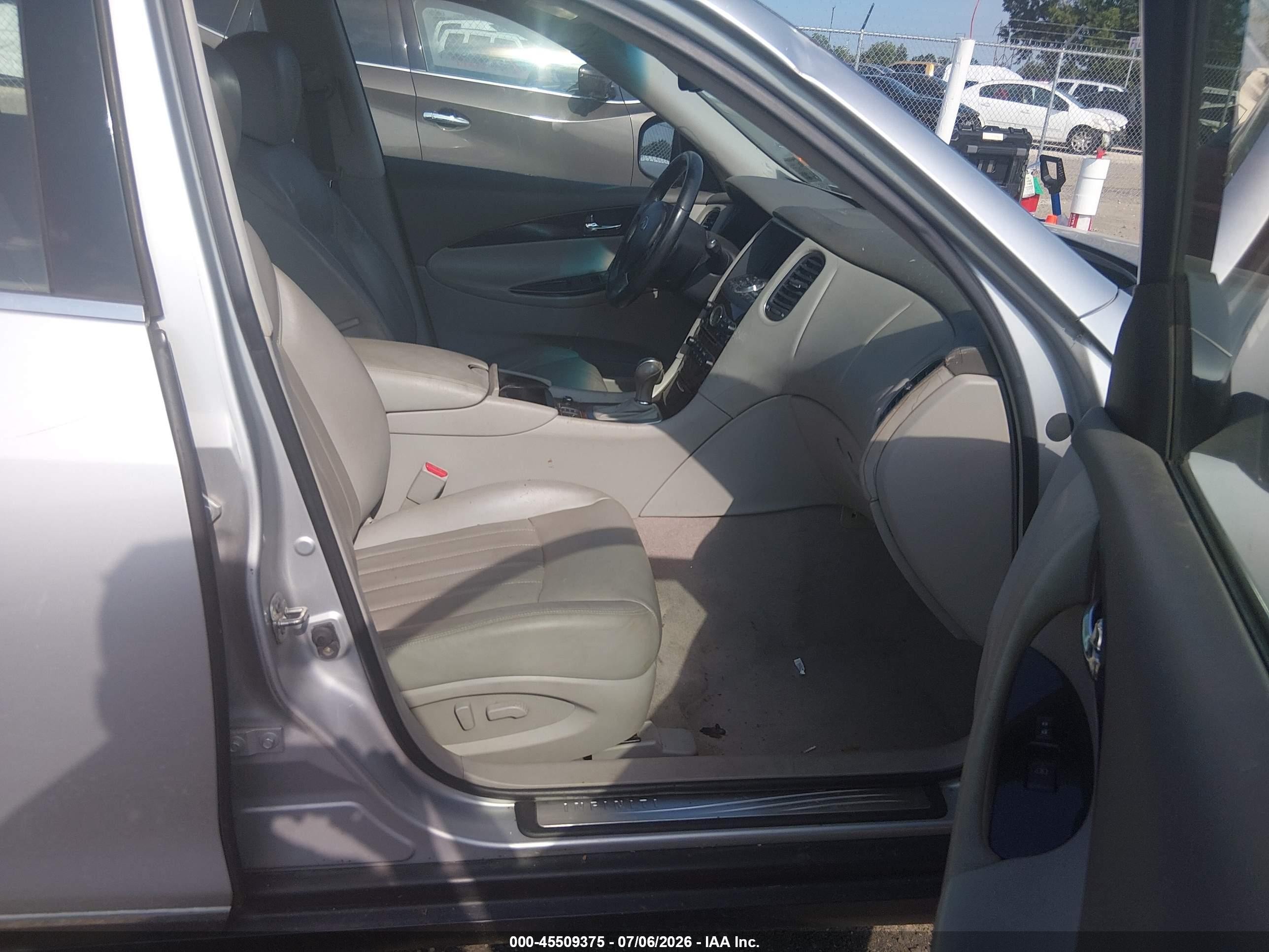 2010 Infiniti Ex35 Journey Silver vin: JN1AJ0HP8AM701837