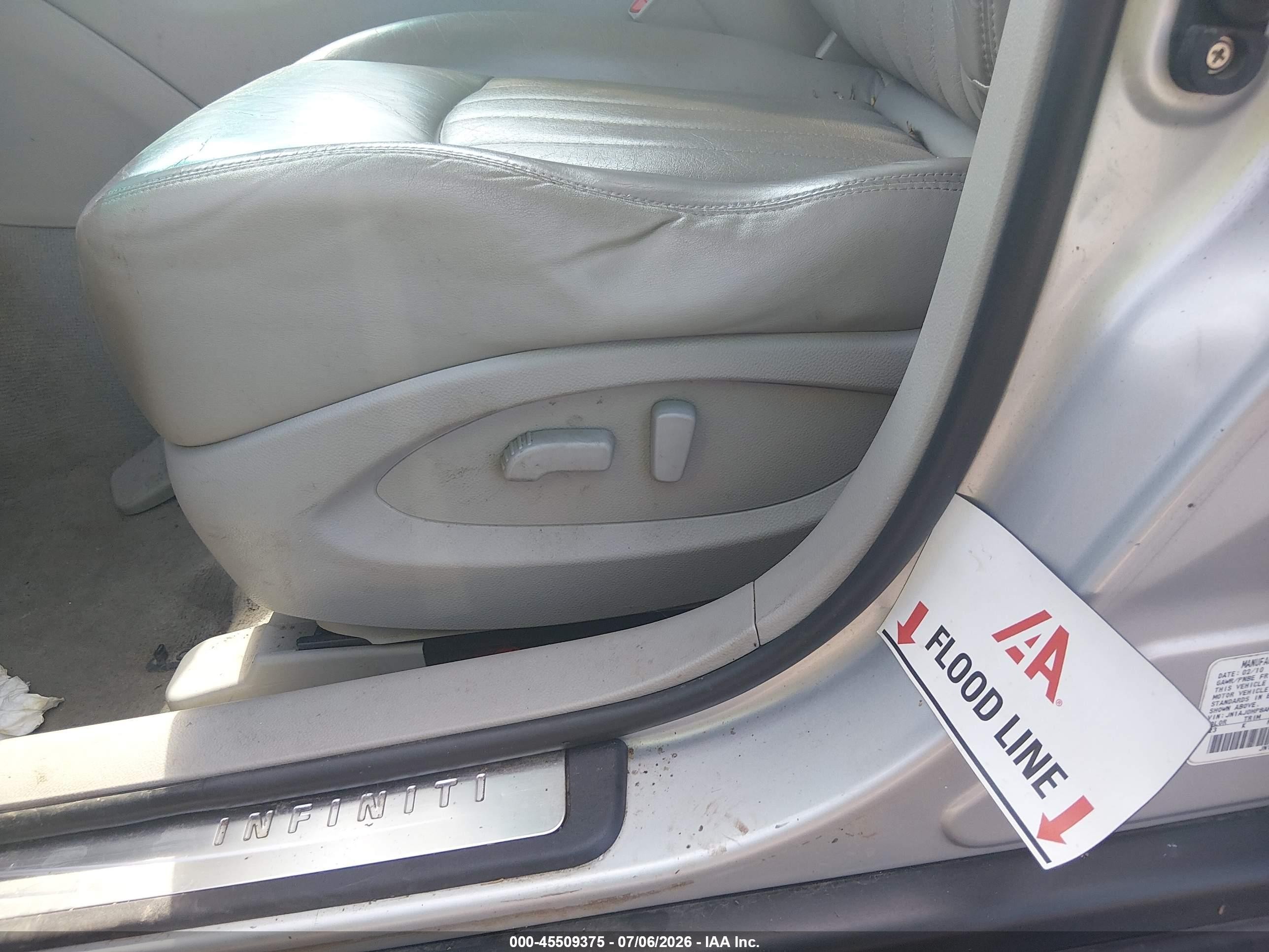 2010 Infiniti Ex35 Journey Silver vin: JN1AJ0HP8AM701837