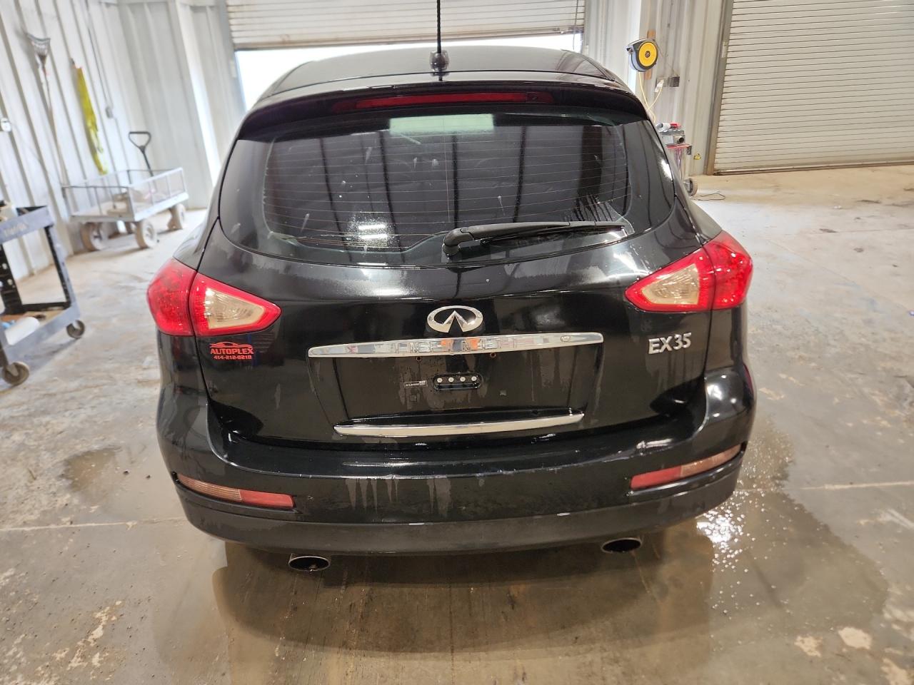 2010 Infiniti Ex35 Base Черный vin: JN1AJ0HR6AM752691 Damage: Rear Bumper/Cover, Scraped, 11 To 12 Inches