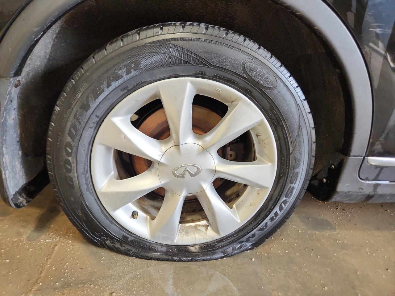 2010 Infiniti Ex35 Base Черный vin: JN1AJ0HR6AM752691 Damage: Right Rear Tire, Flat, Repair Required