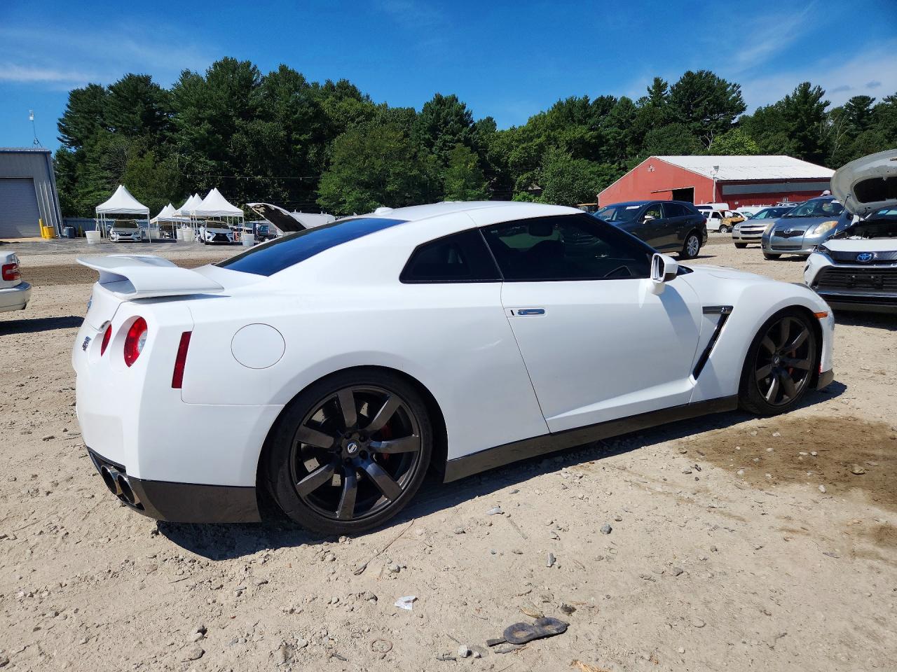 2009 Nissan Gt-r Premium White vin: JN1AR54F49M251473