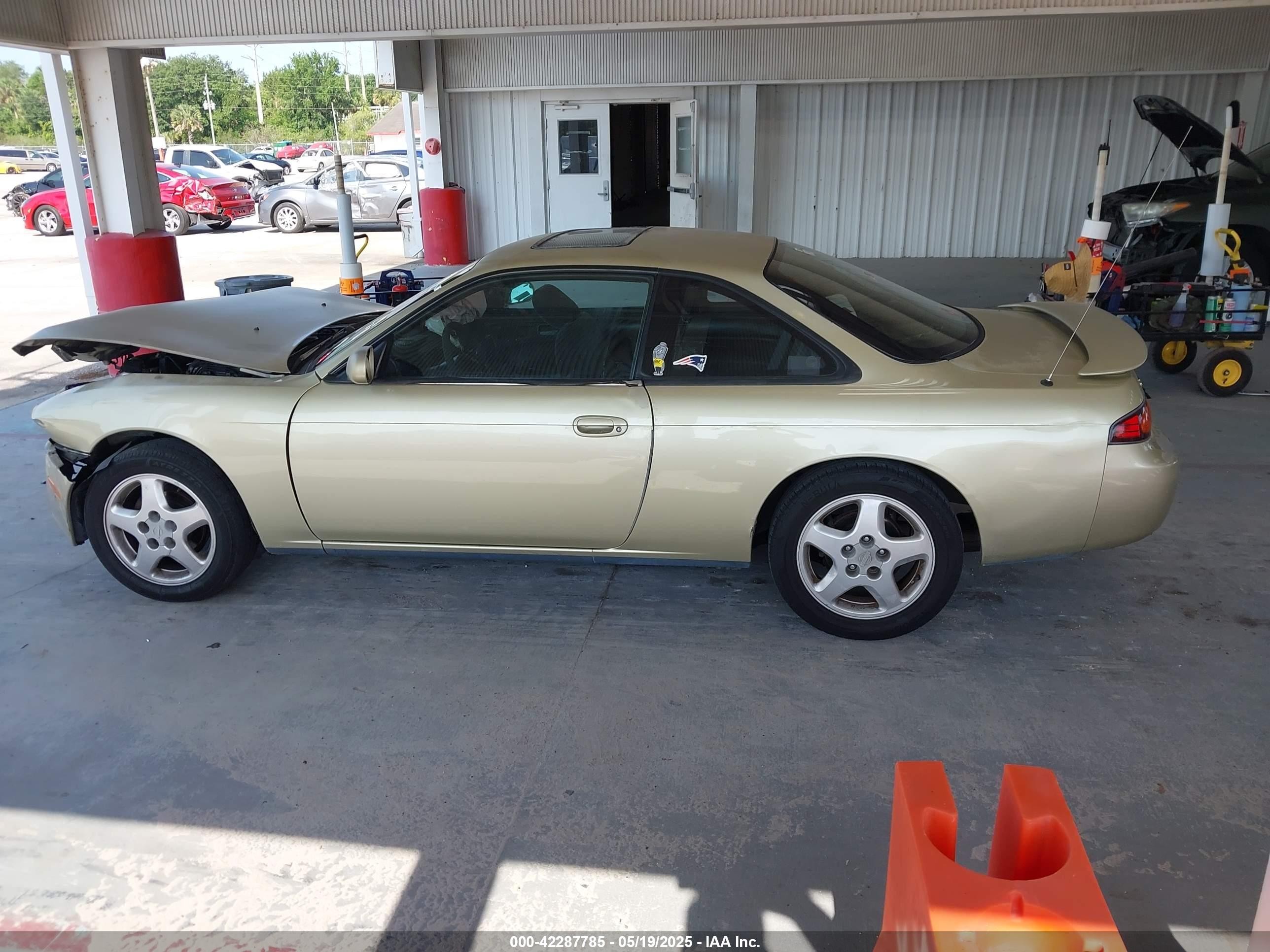 1996 Nissan 240sx Se Gold vin: JN1AS44D8TW057098
