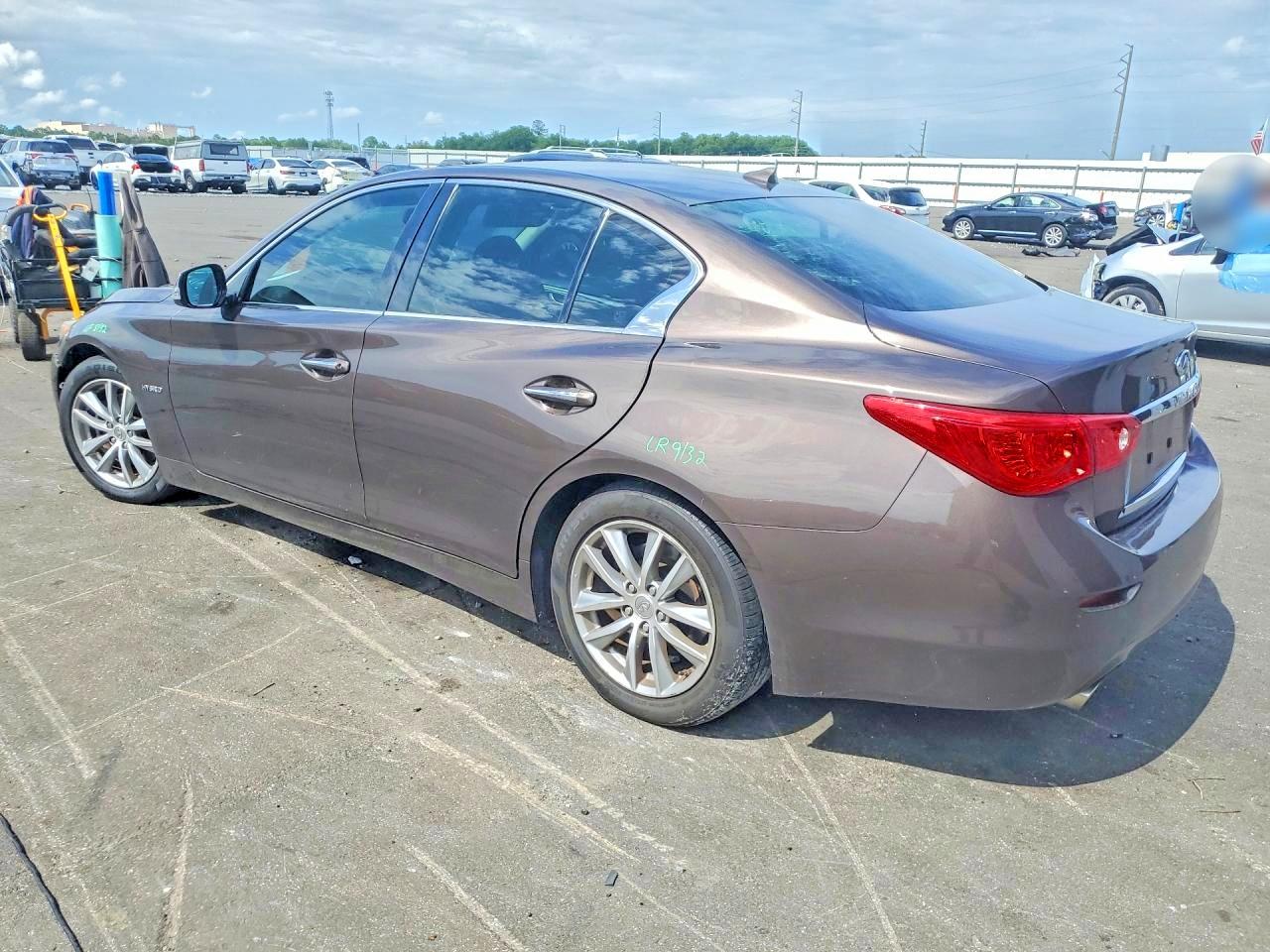 2014 Infiniti Q50 Hybrid Premium Brown vin: JN1AV7AP0EM691379