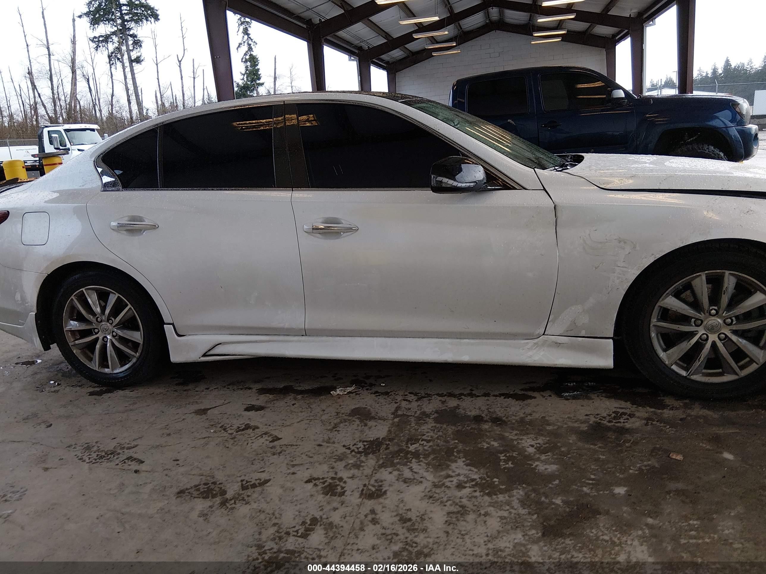 2015 Infiniti Q50 Hybrid Premium White vin: JN1AV7AP0FM790947