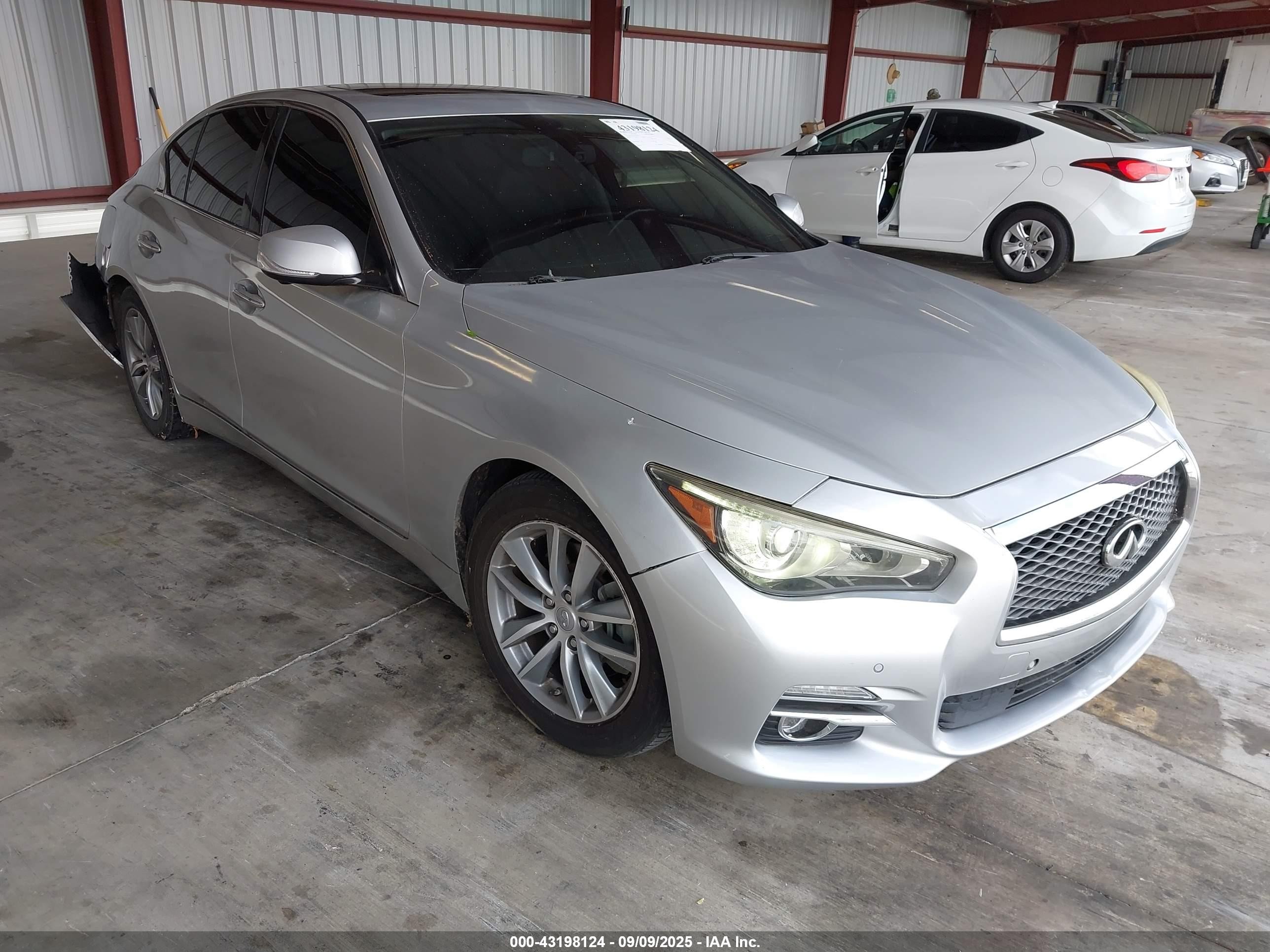 2015 Infiniti Q50 Hybrid Premium Silver vin: JN1AV7AP1FM790522