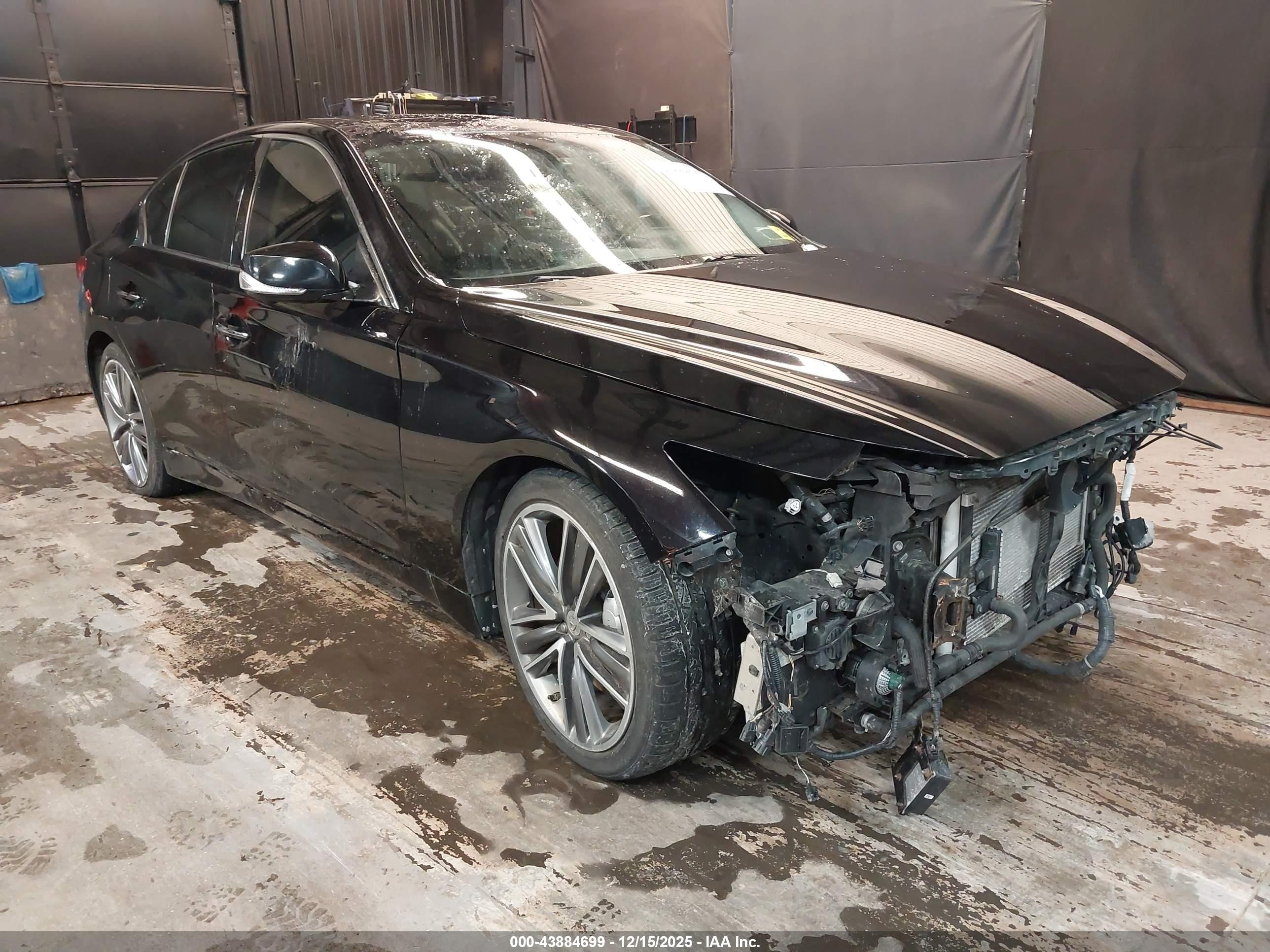 2015 Infiniti Q50 Hybrid Sport Purple vin: JN1AV7AP1FM790763