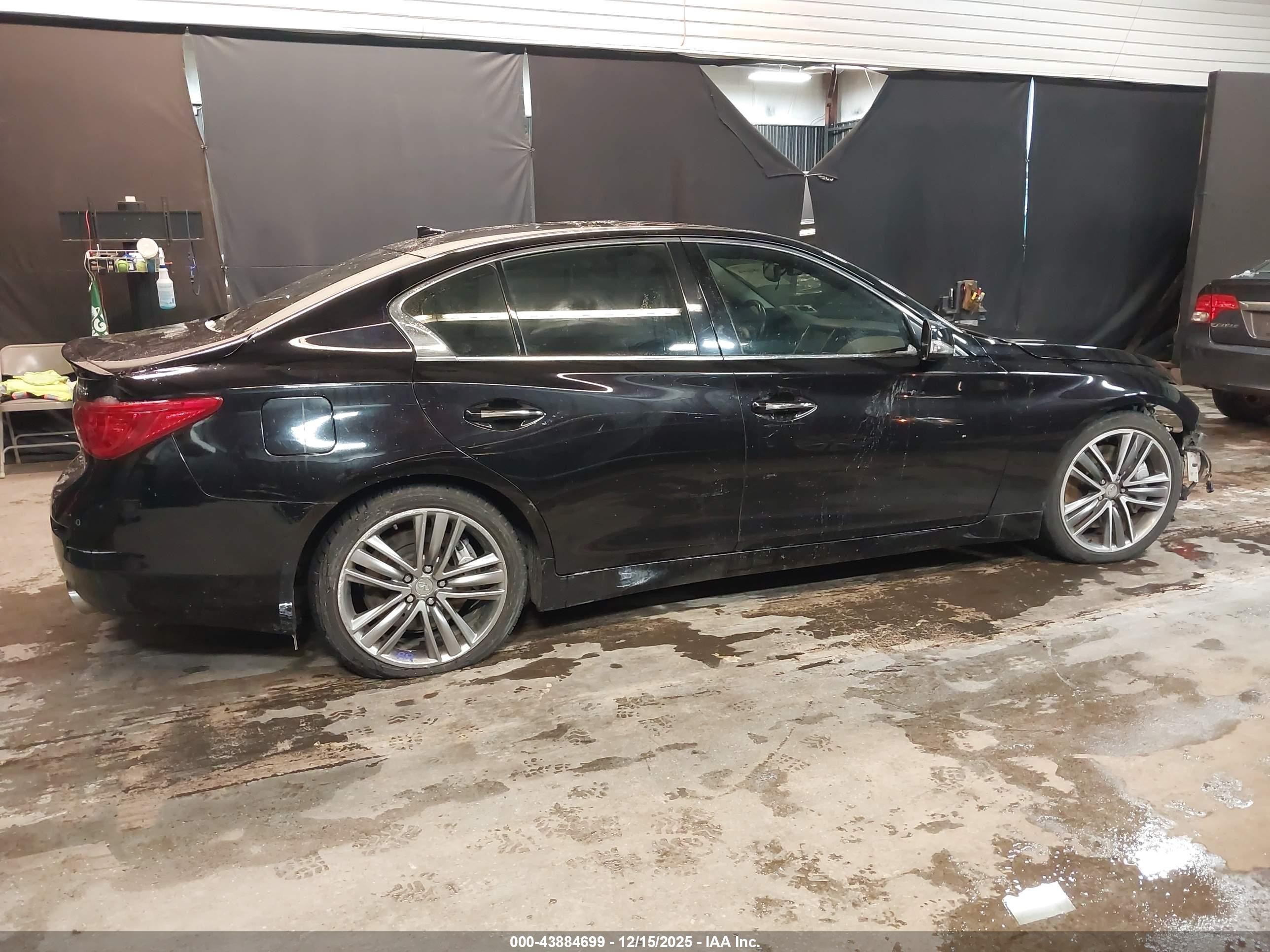 2015 Infiniti Q50 Hybrid Sport Purple vin: JN1AV7AP1FM790763