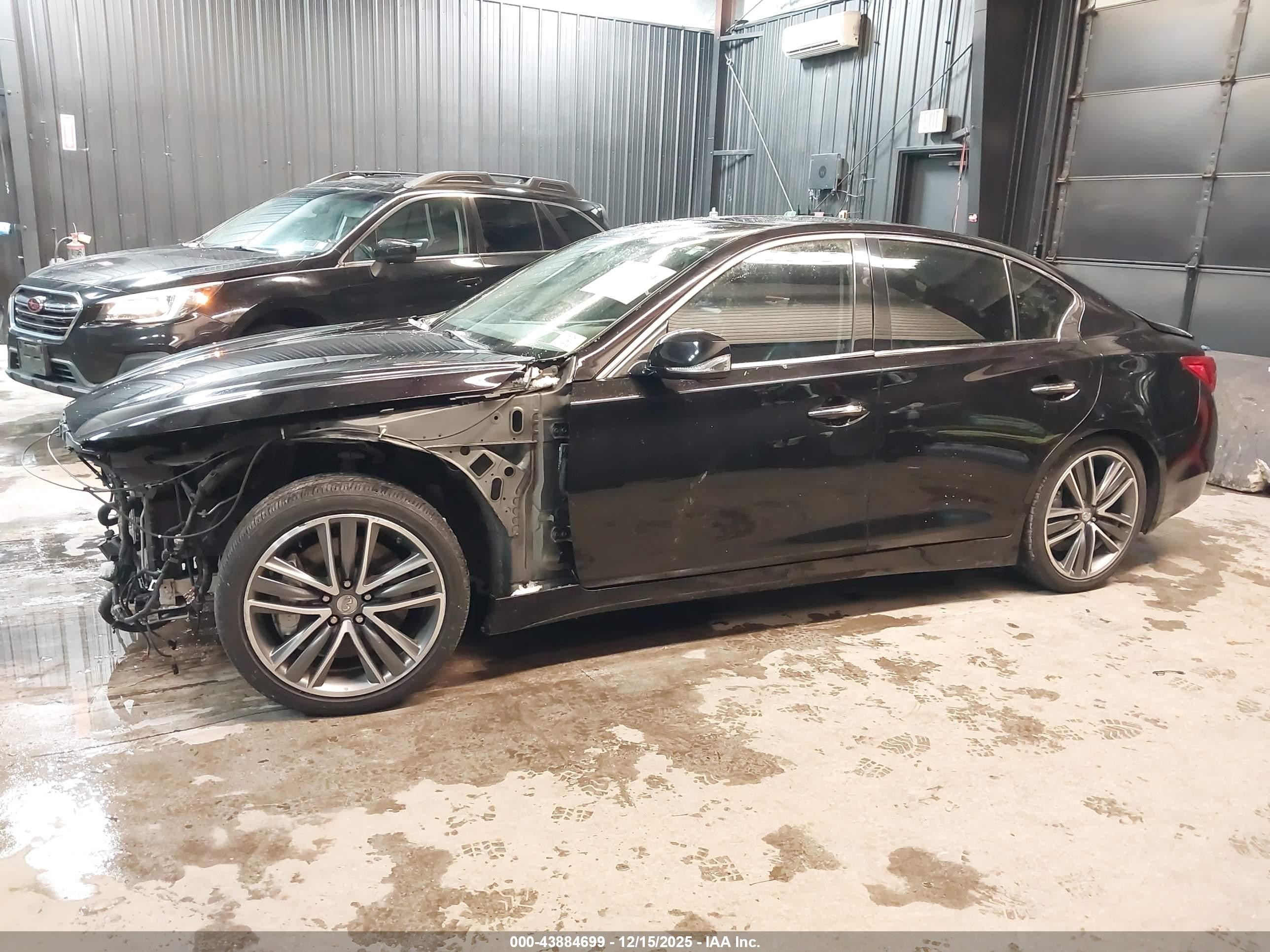 2015 Infiniti Q50 Hybrid Sport Purple vin: JN1AV7AP1FM790763