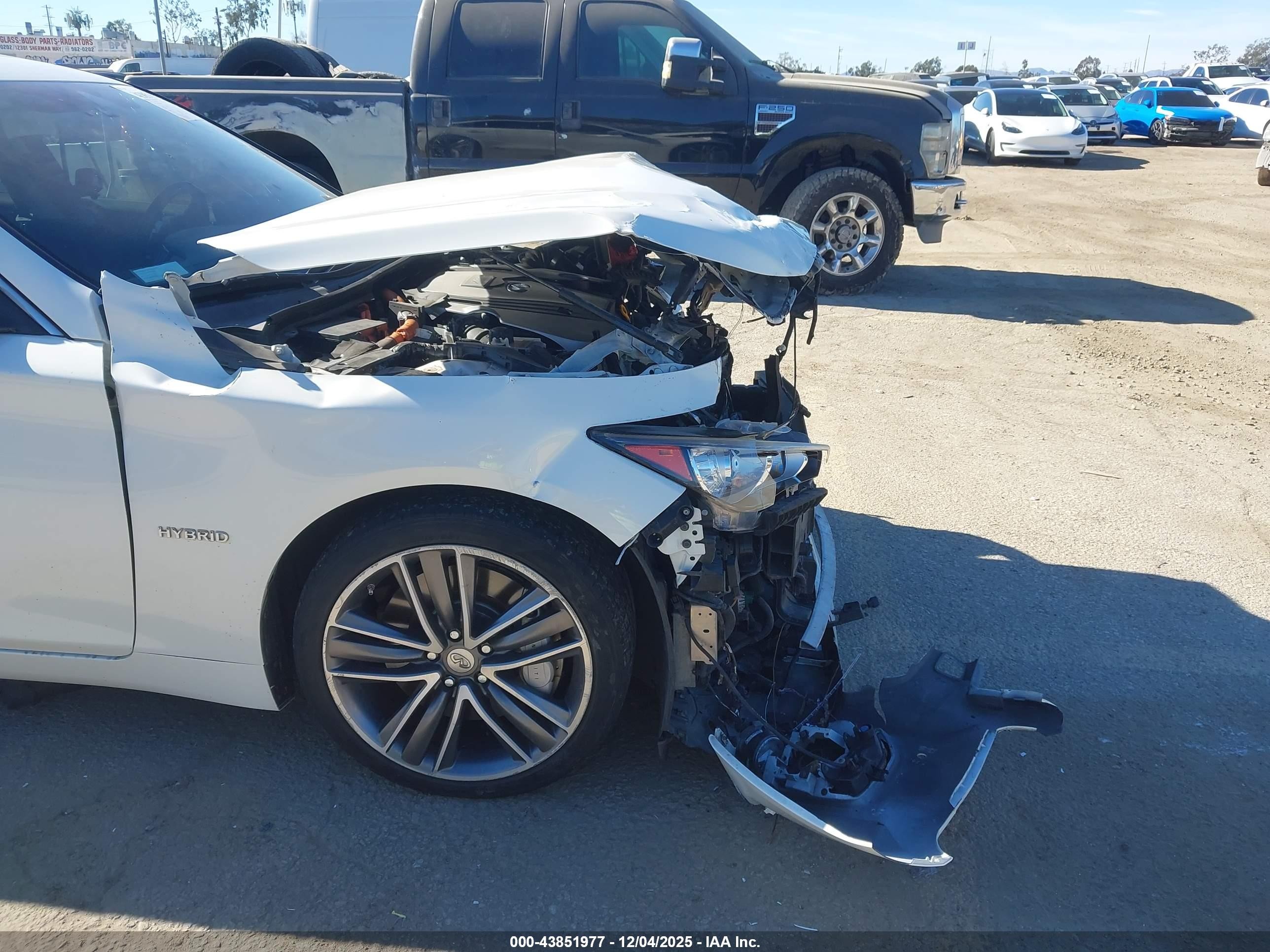 2015 Infiniti Q50 Hybrid Sport White vin: JN1AV7AP2FM790190
