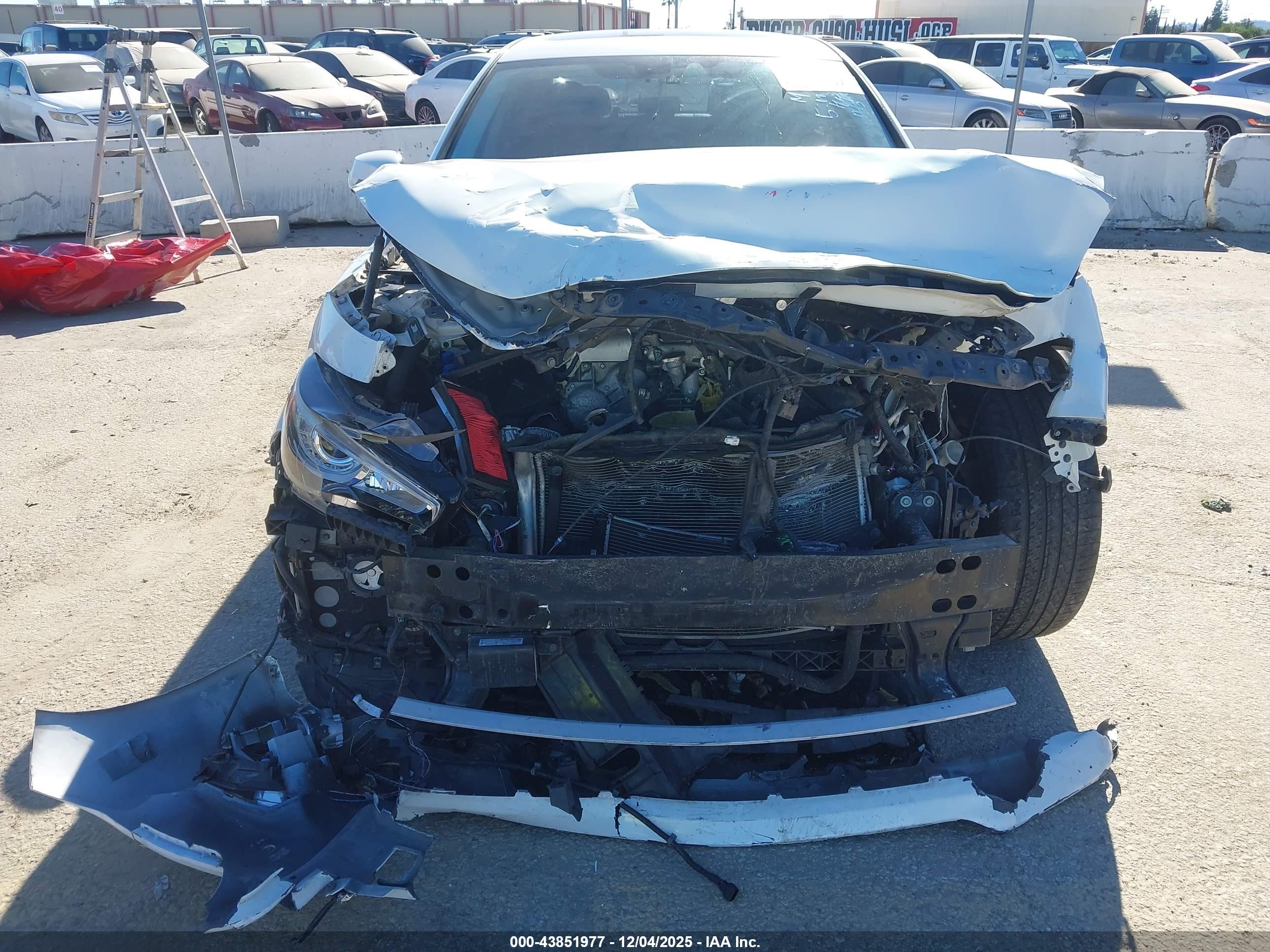 2015 Infiniti Q50 Hybrid Sport White vin: JN1AV7AP2FM790190