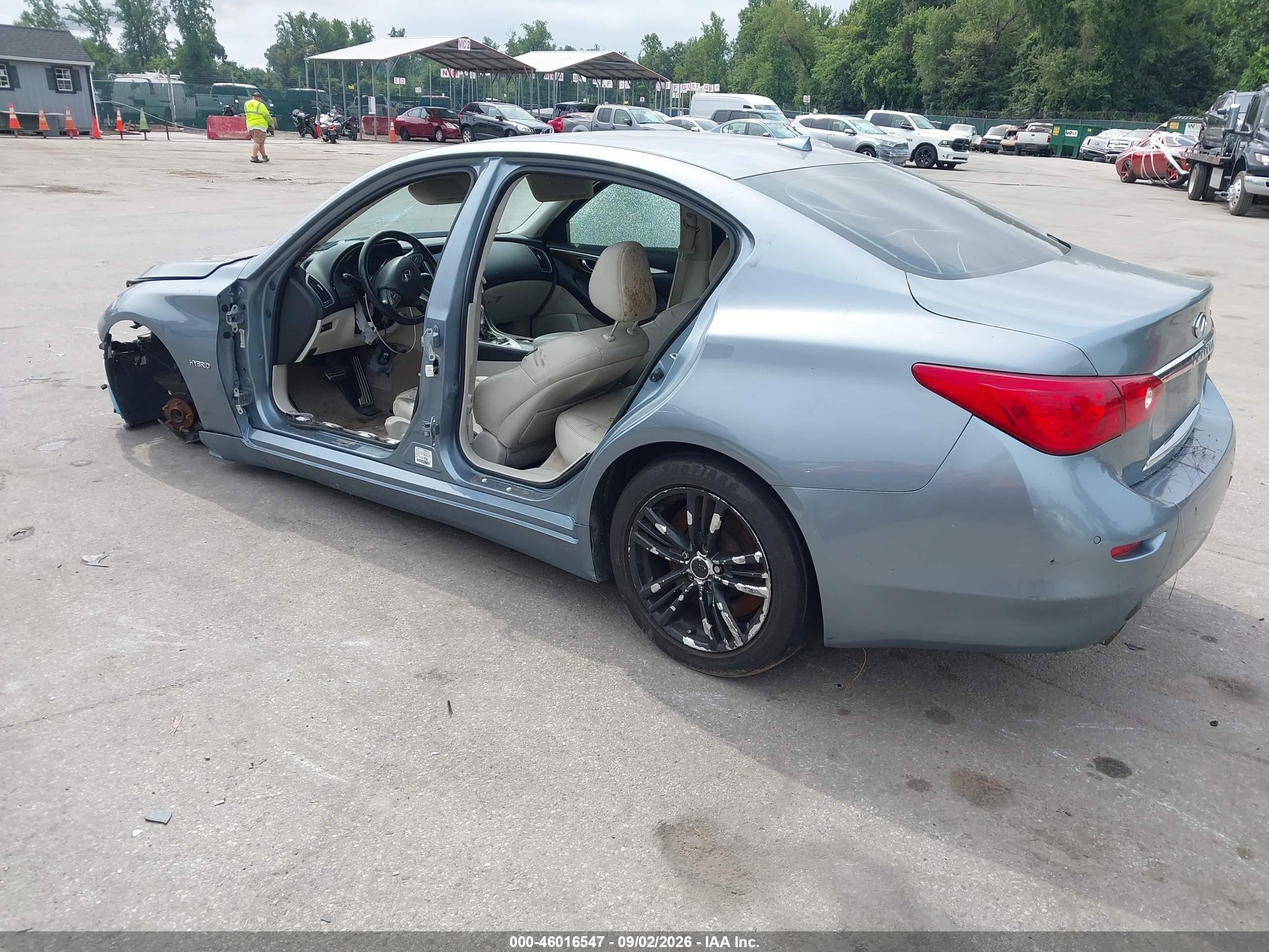 2014 Infiniti Q50 Hybrid Sport Light Blue vin: JN1AV7AP3EM690873