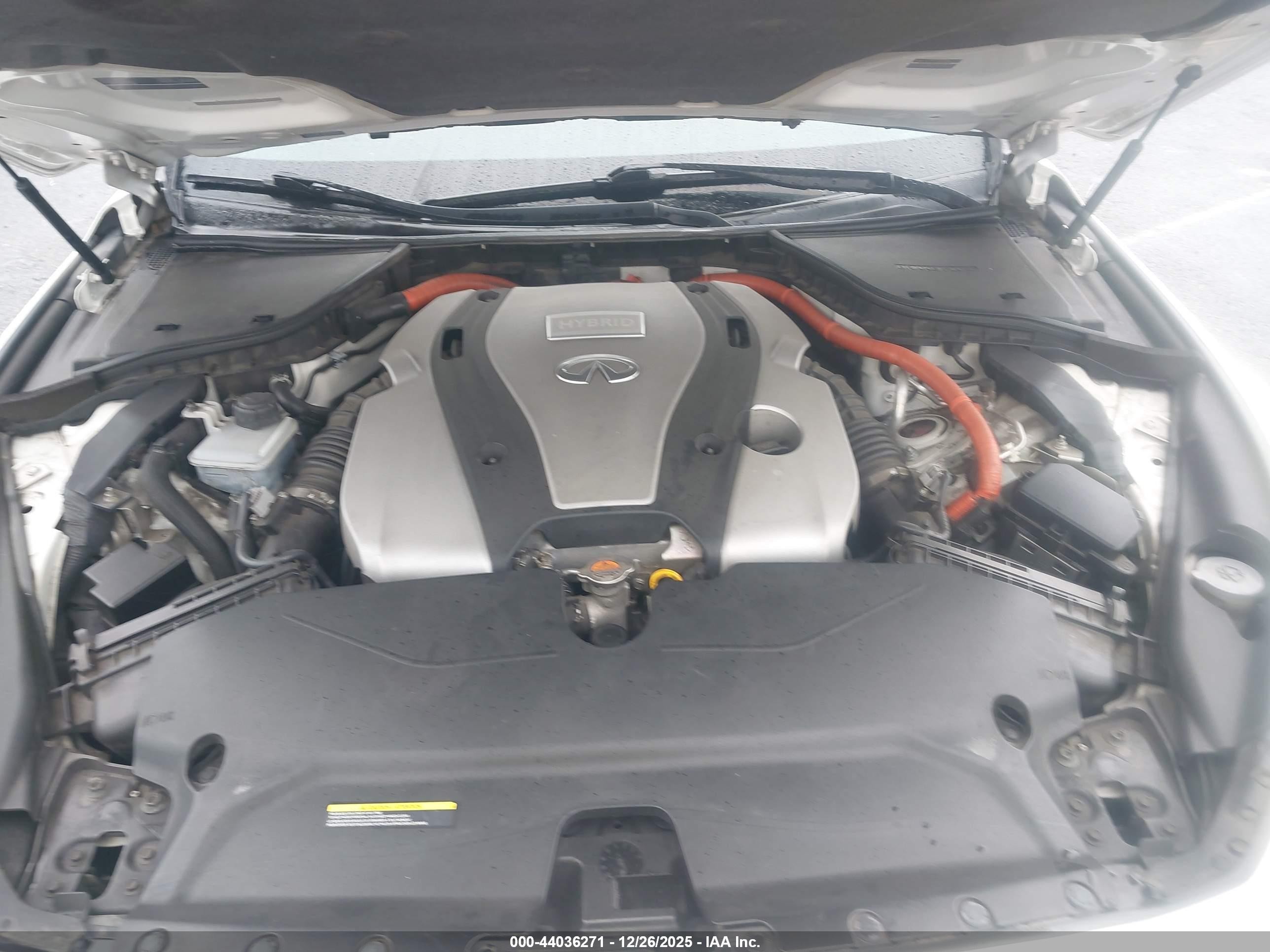 2015 Infiniti Q50 Hybrid Premium White vin: JN1AV7AP3FM790375