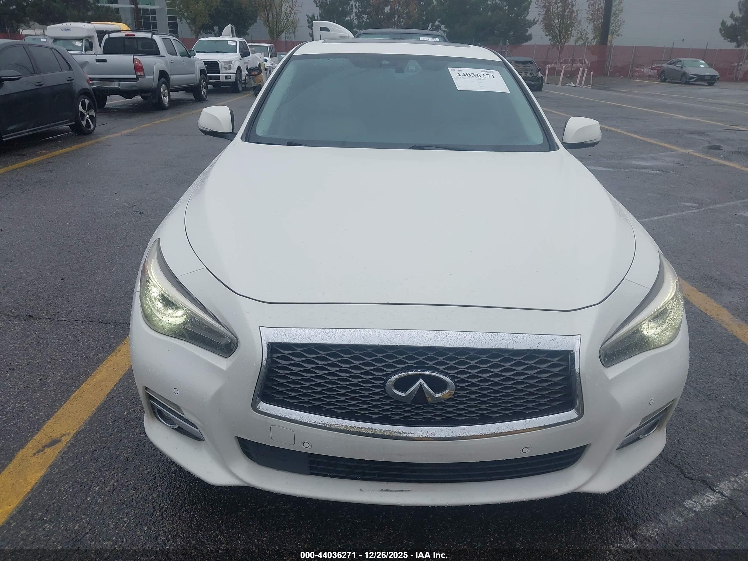 2015 Infiniti Q50 Hybrid Premium White vin: JN1AV7AP3FM790375