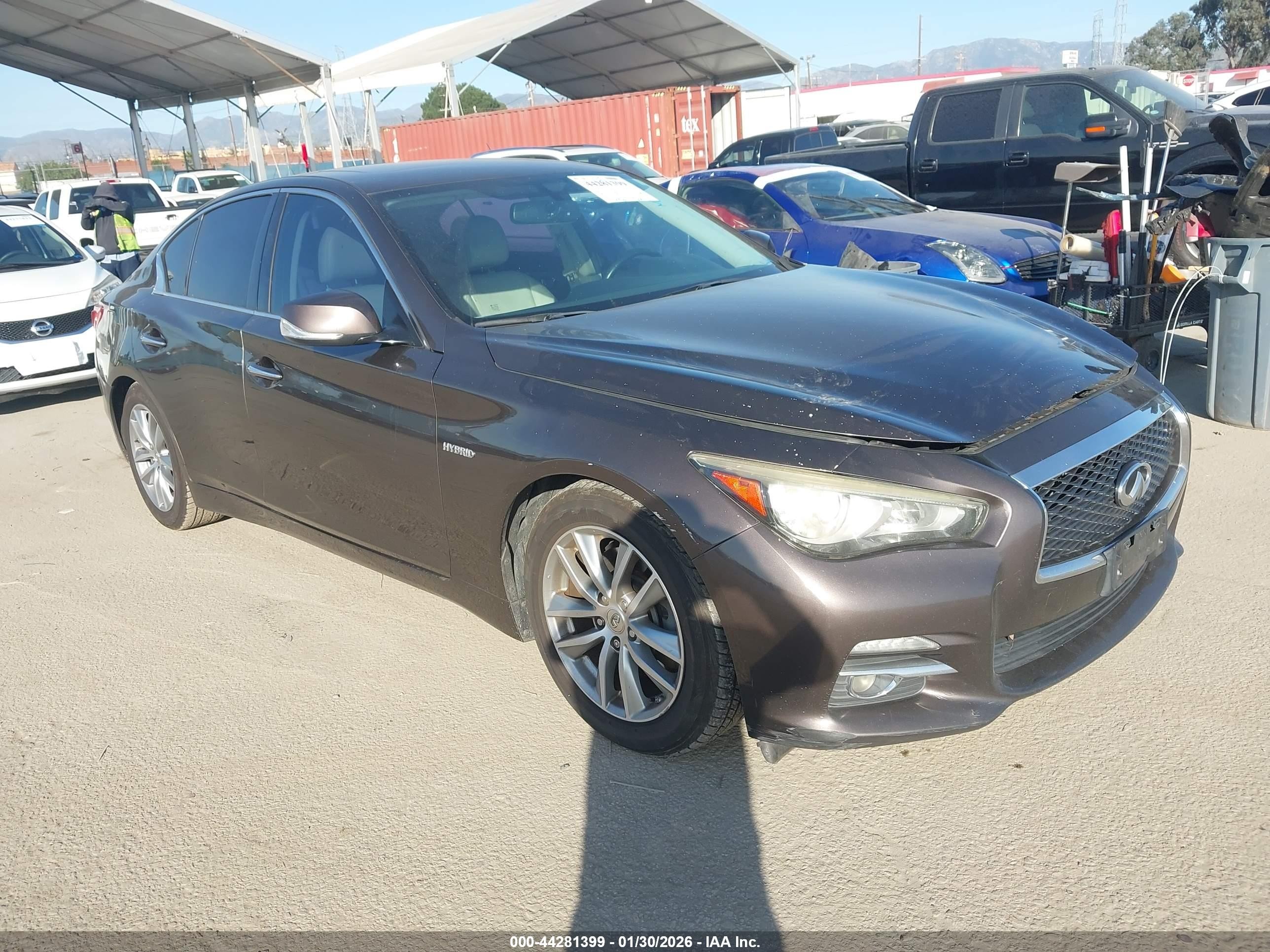 2015 Infiniti Q50 Hybrid Premium Black vin: JN1AV7AP3FM790568