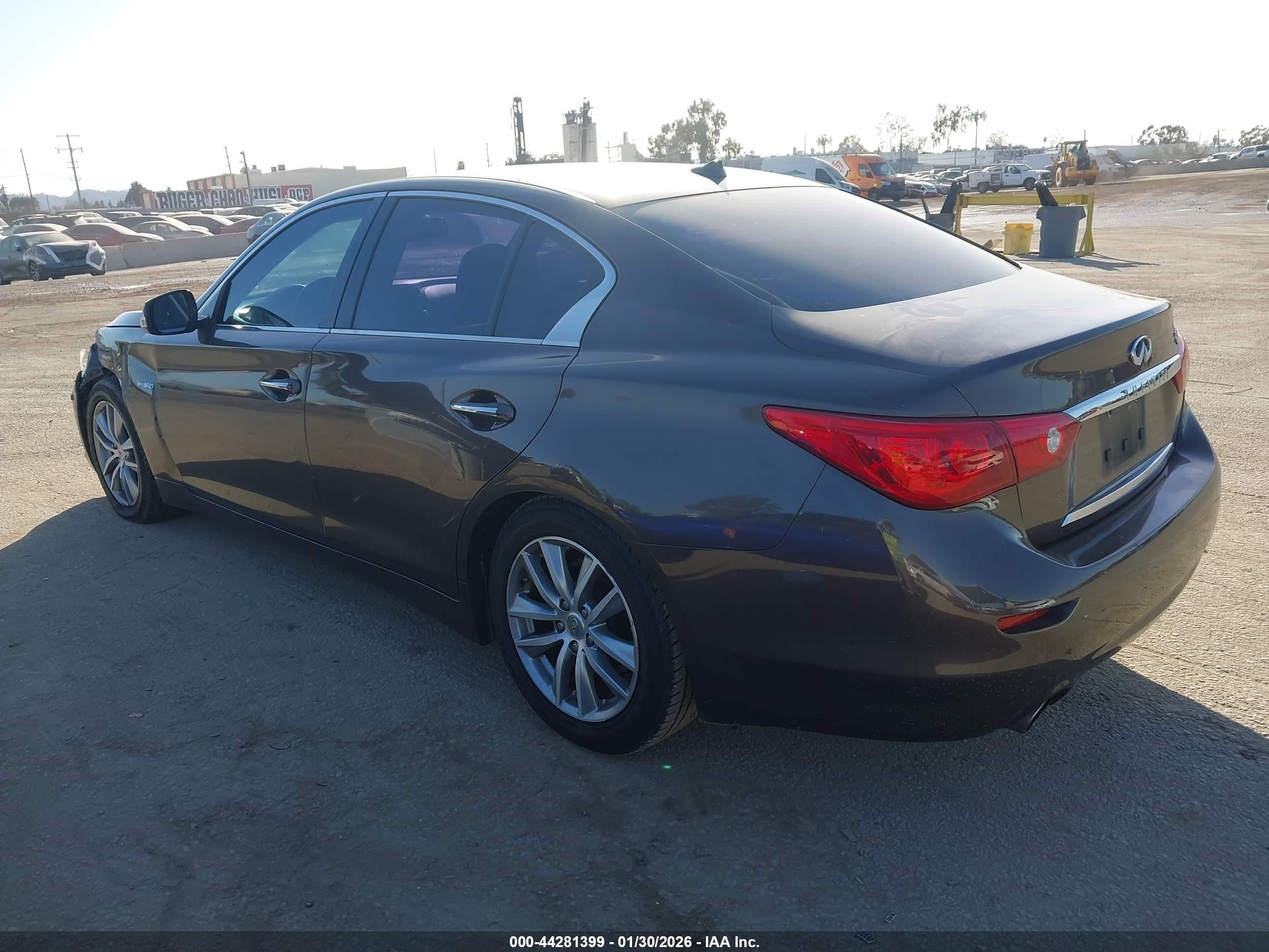 2015 Infiniti Q50 Hybrid Premium Black vin: JN1AV7AP3FM790568