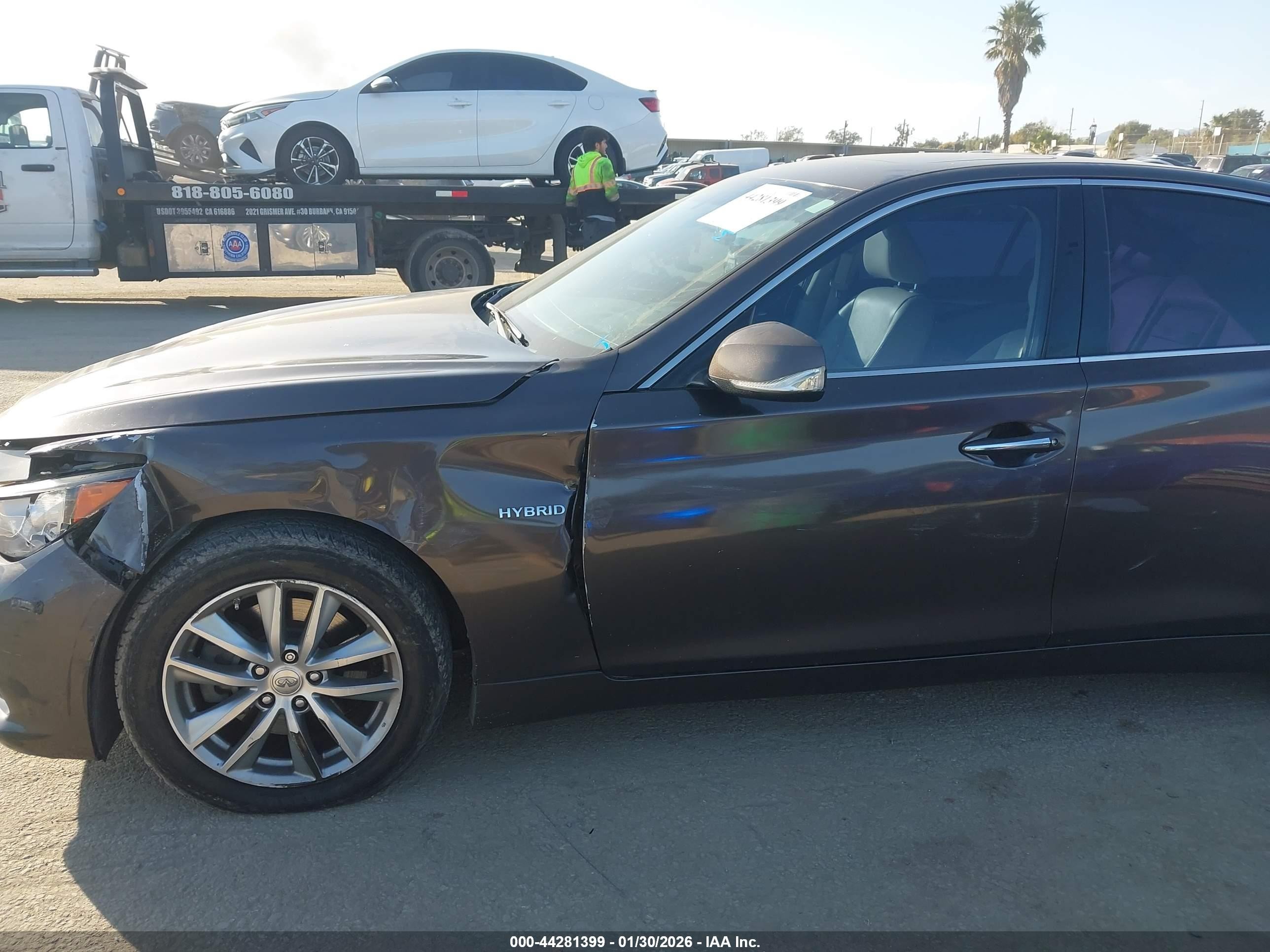 2015 Infiniti Q50 Hybrid Premium Black vin: JN1AV7AP3FM790568